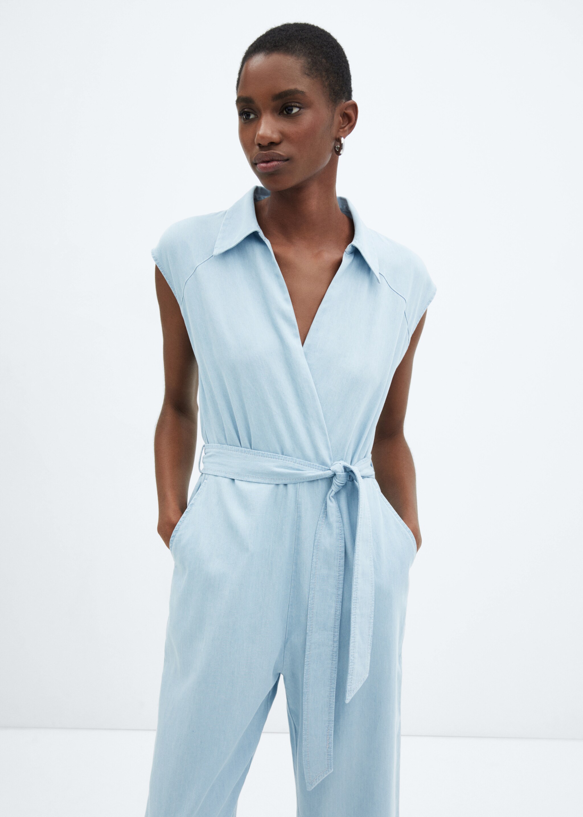 Denim jumpsuit belt - Medium plane, Light Blue. Ref: 67060423-00.