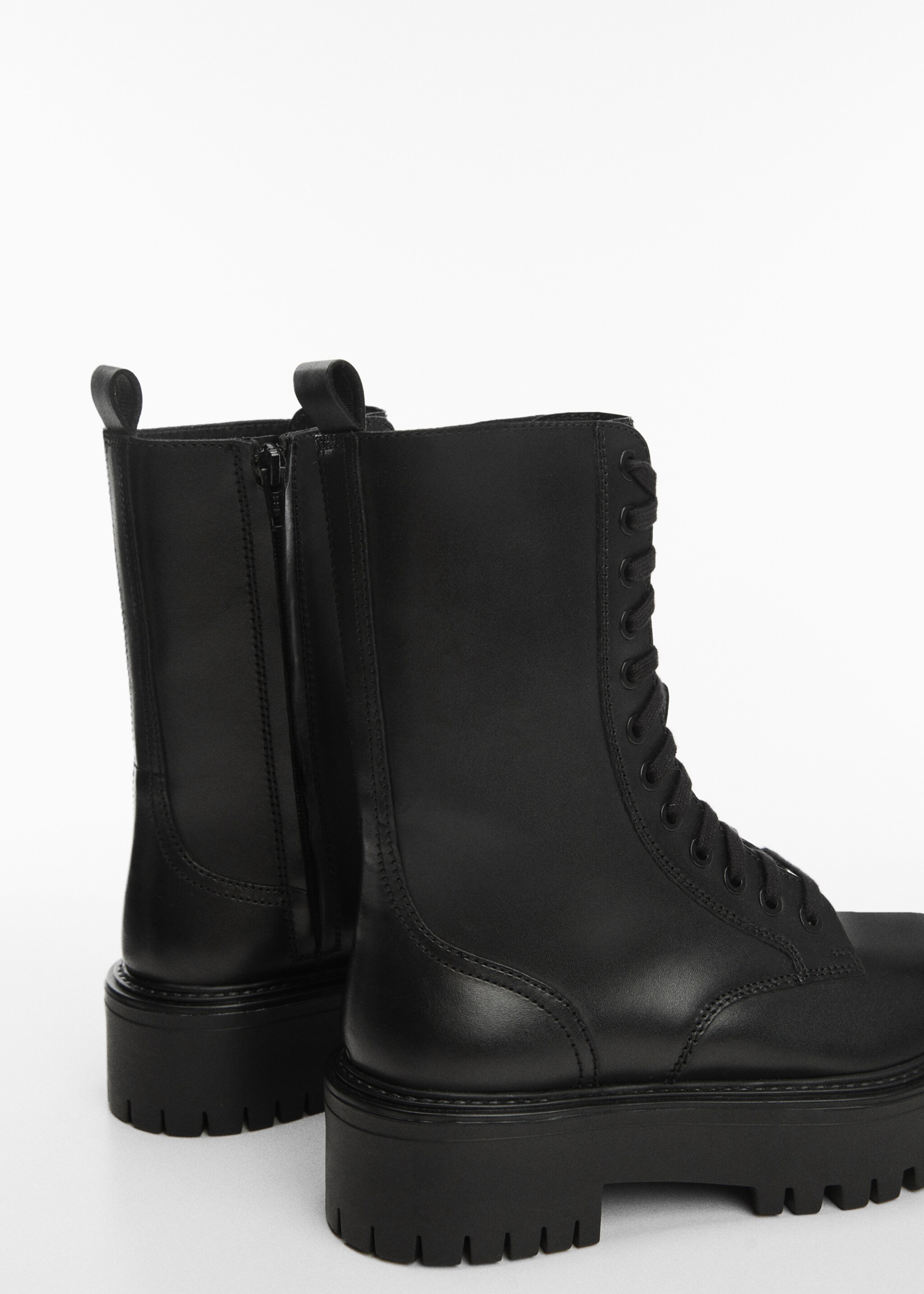 Leather boot with laces and track sole - Details of the article 1