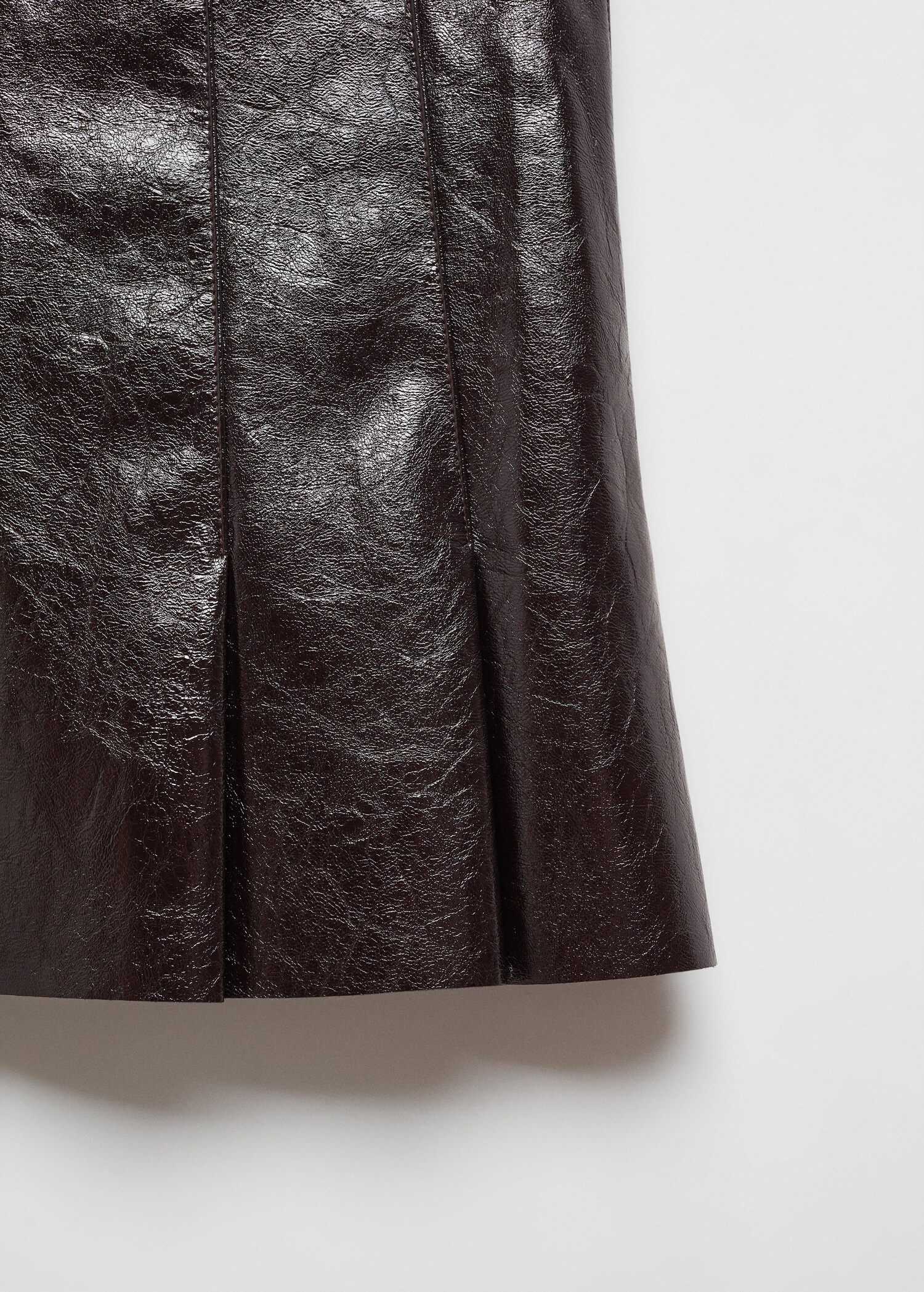 Leather-effect pleated mini-skirt - Details of the article 8