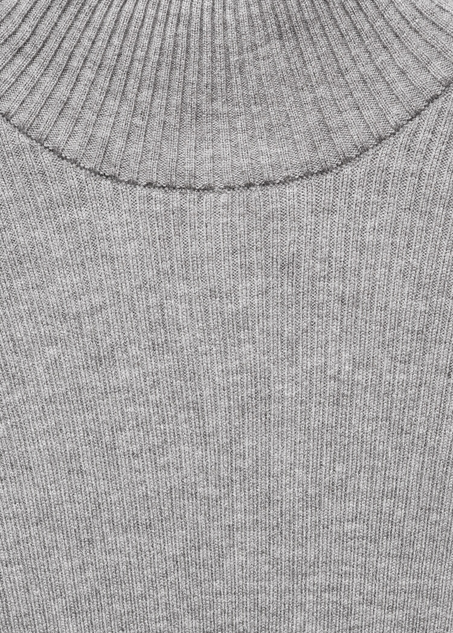 Turtleneck ribbed sweater - Details of the article 8