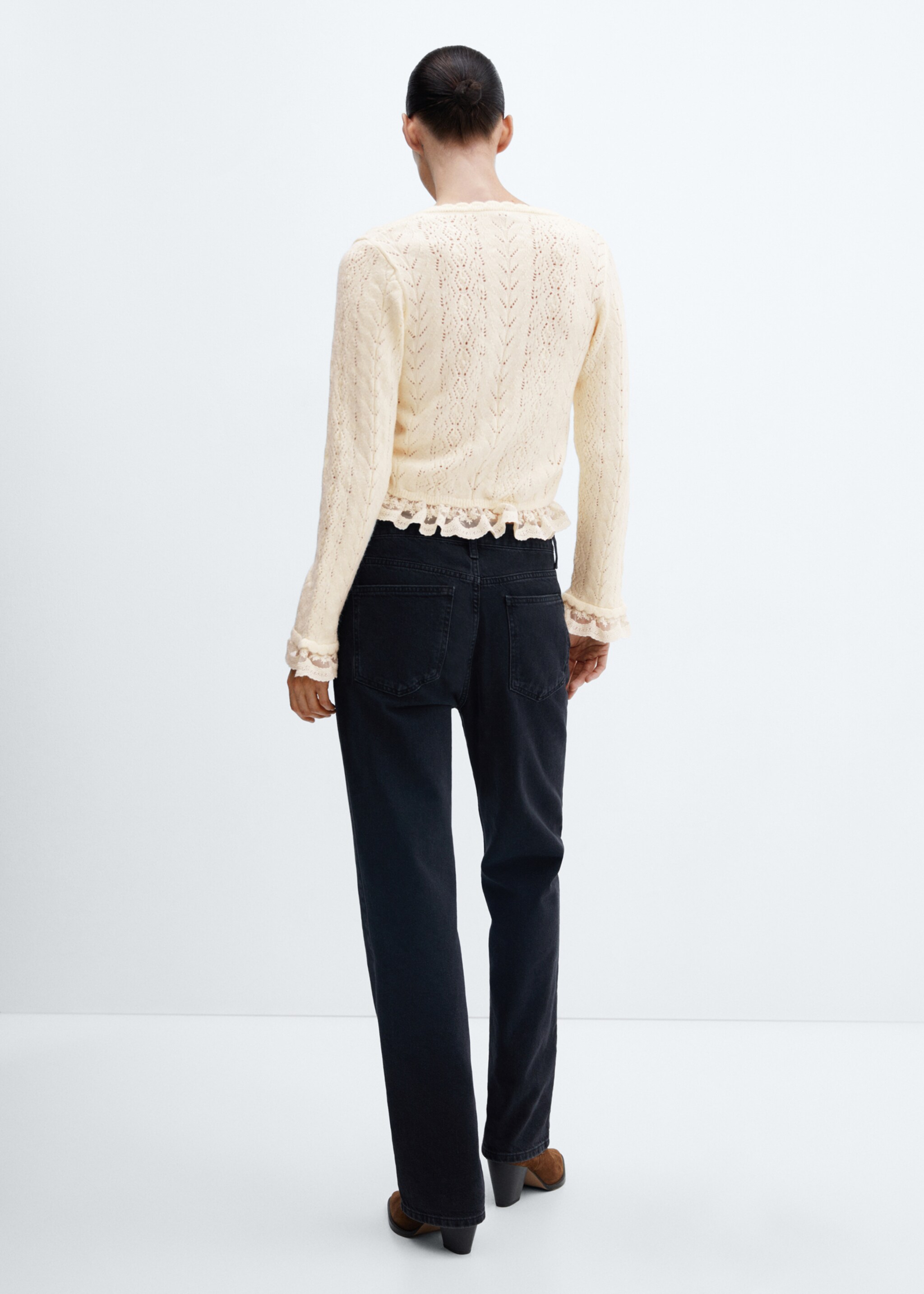 Ruffled knot cardigan - Reverse of the article