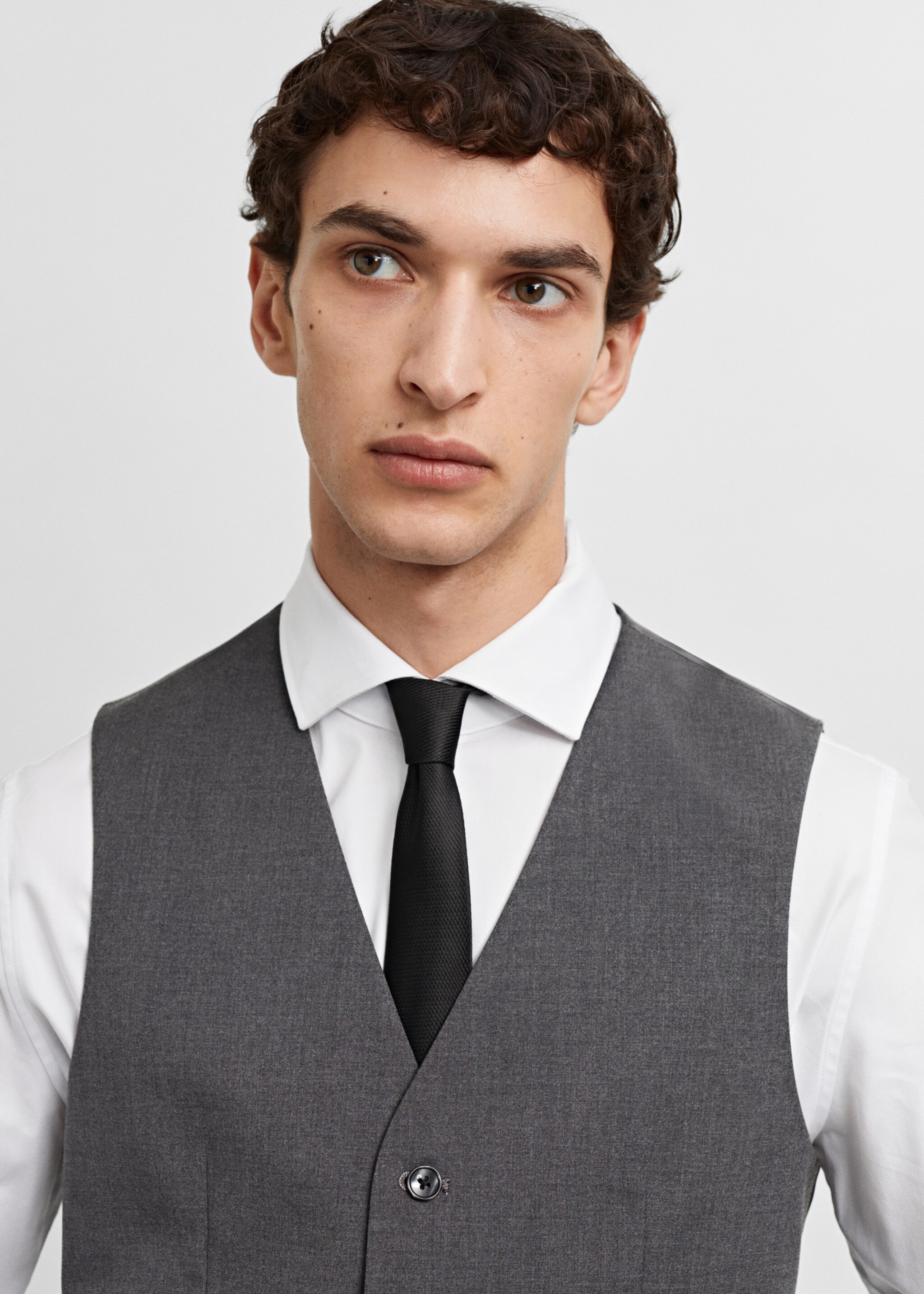 Slim-fit suit waistcoat - Details of the article 1, Grey. Ref: 67060620-00.