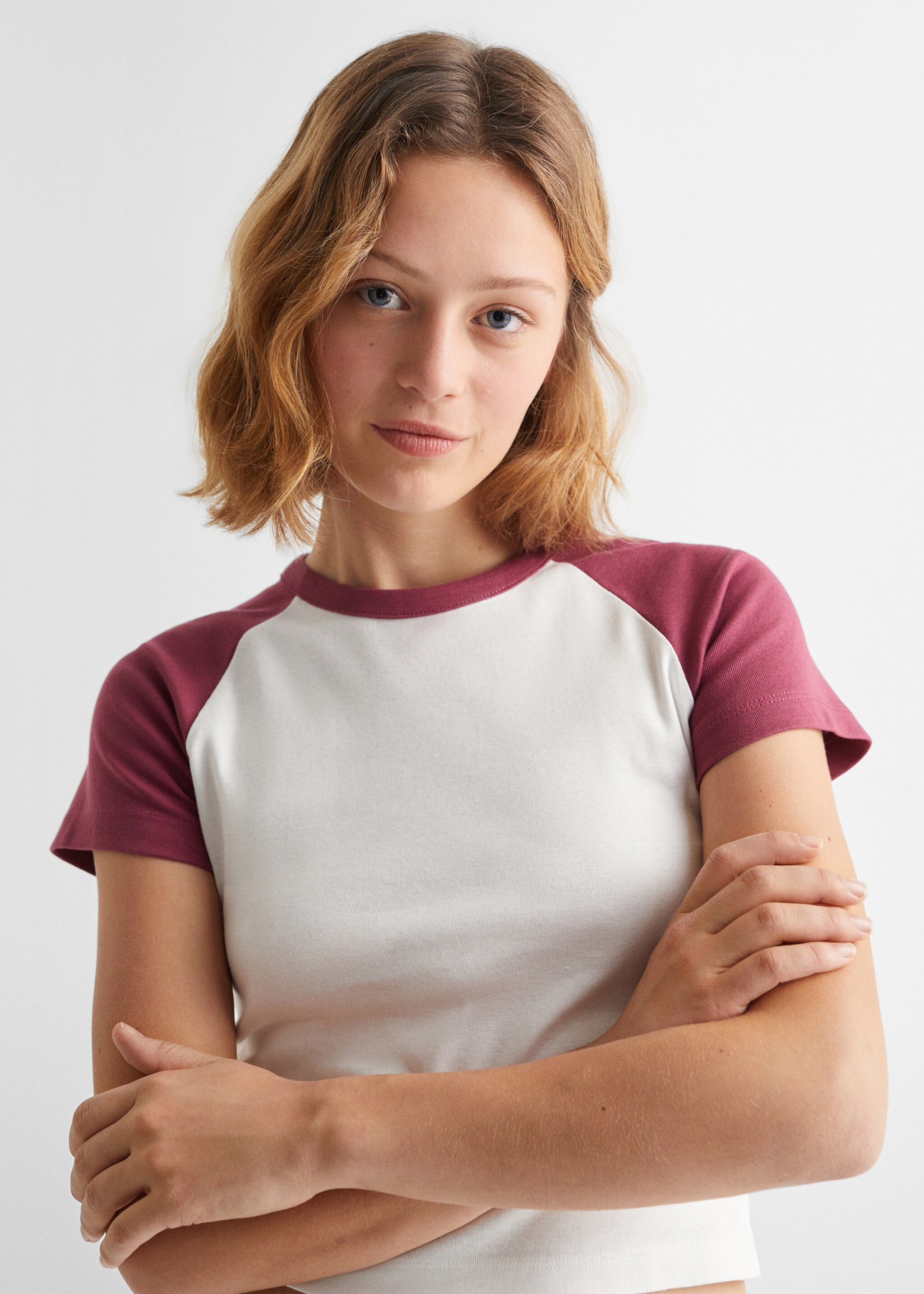 Crop T-shirt - Details of the article 1, Maroon. Ref: 67060631-00.