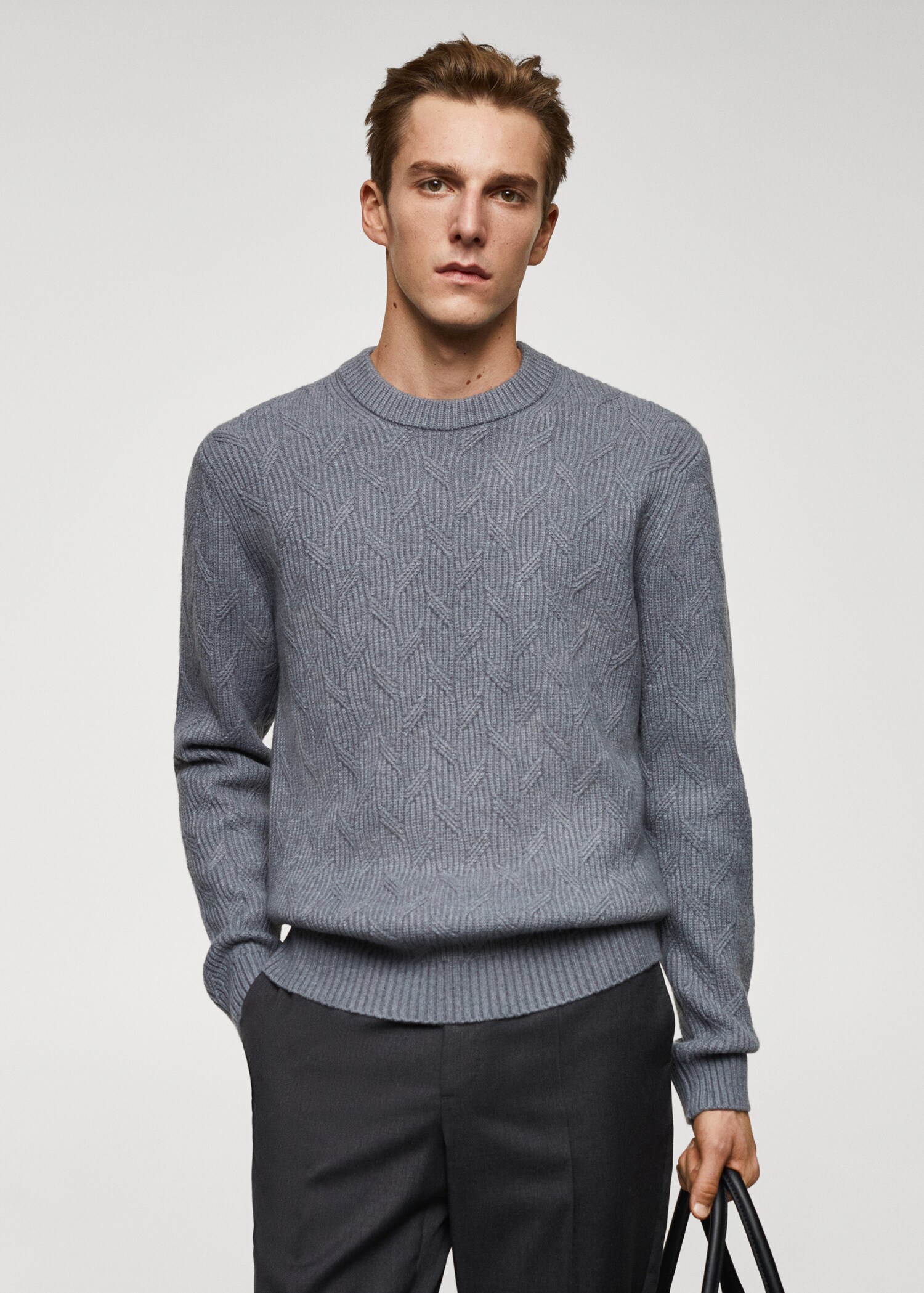Pullover mit Zopfmuster - Mittlere Ansicht