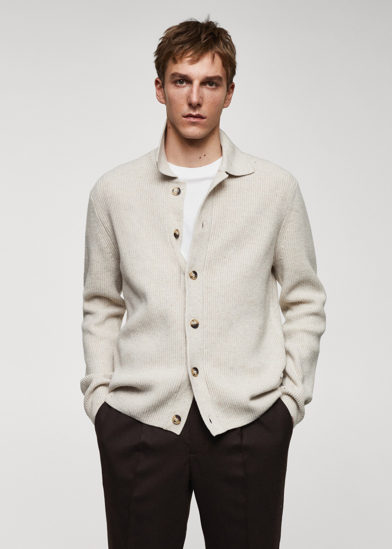 Buttoned ribbed cardigan - Medium plane