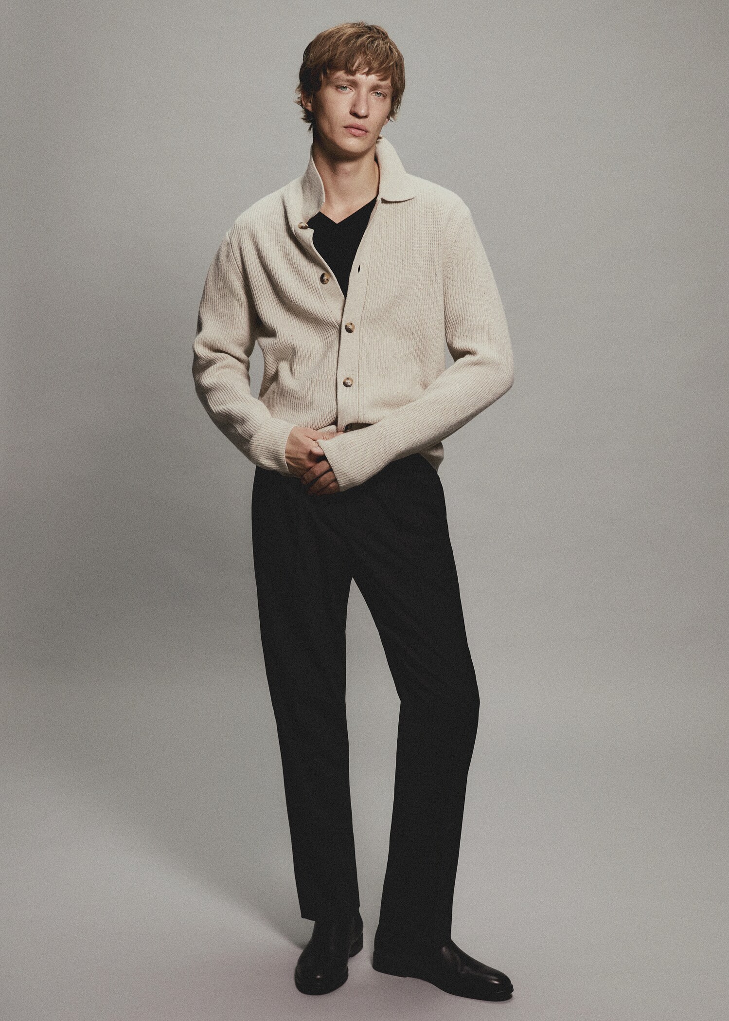 Buttoned ribbed cardigan - Details of the article 5