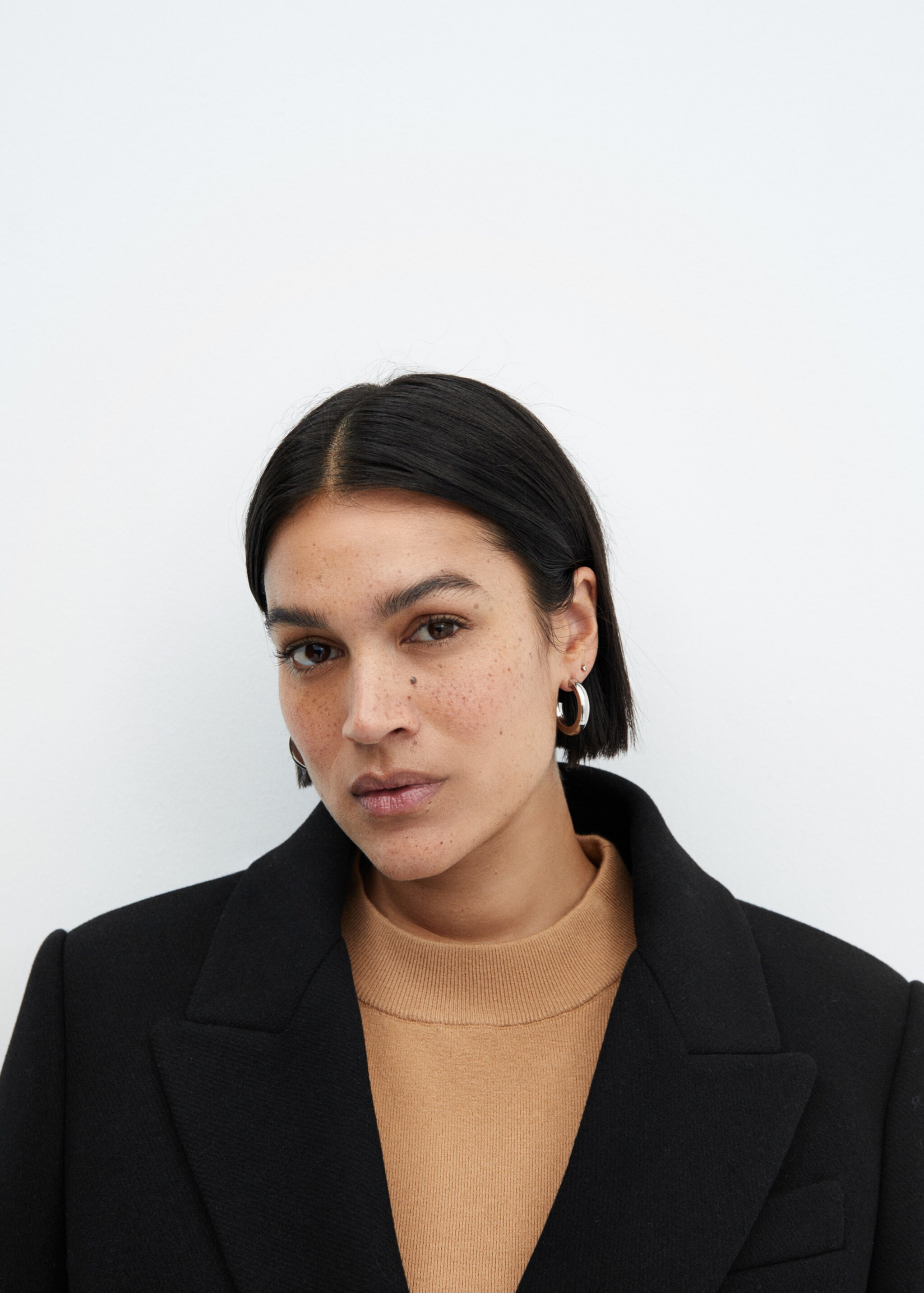 Double-breasted wool coat - Details of the article 4, Black. Ref: 67060646-00.