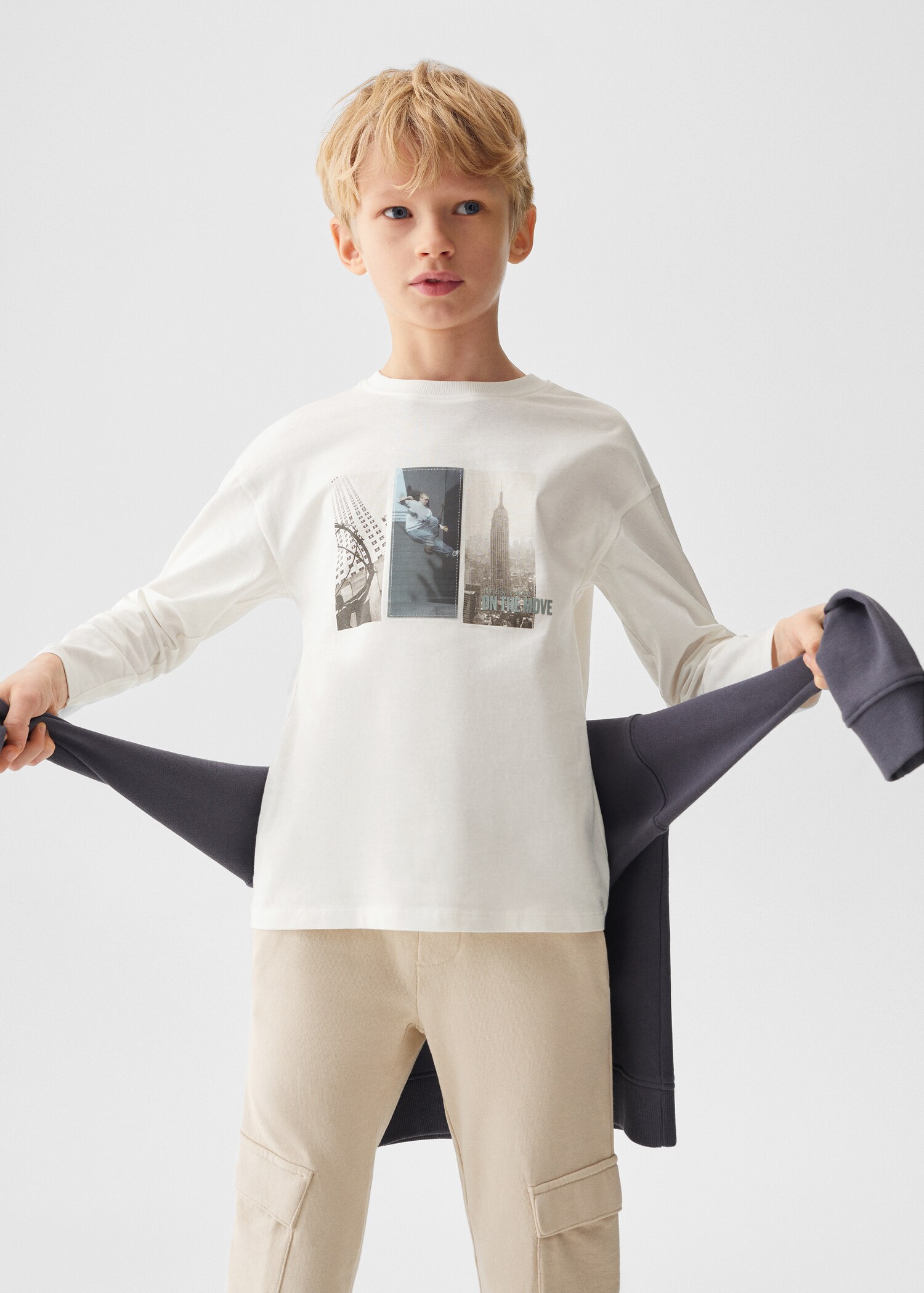 Tryckt bild t-shirt - Bild av mittparti