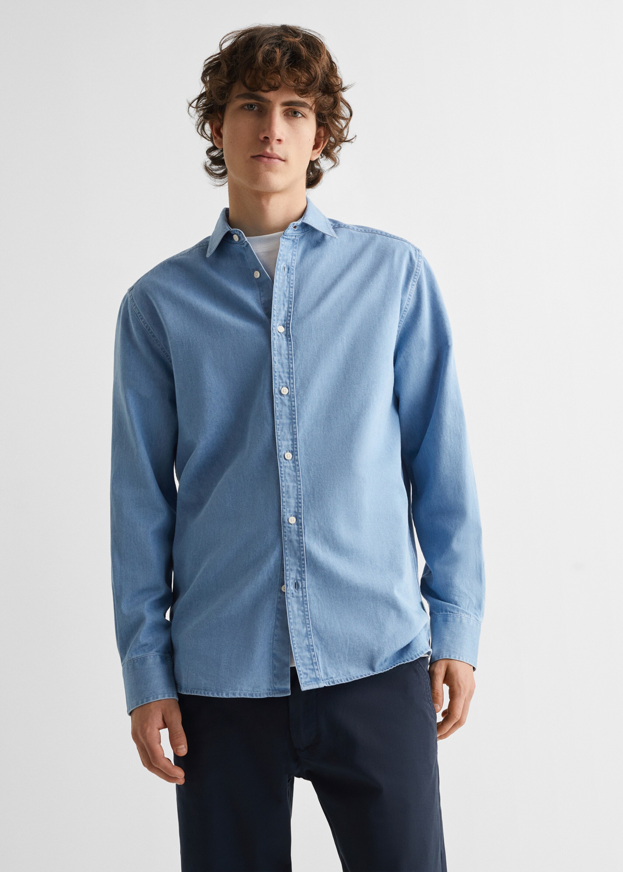 Chemise regular-fit denim - Plan moyen, Bleu indigo. Ref: 67060654-00.