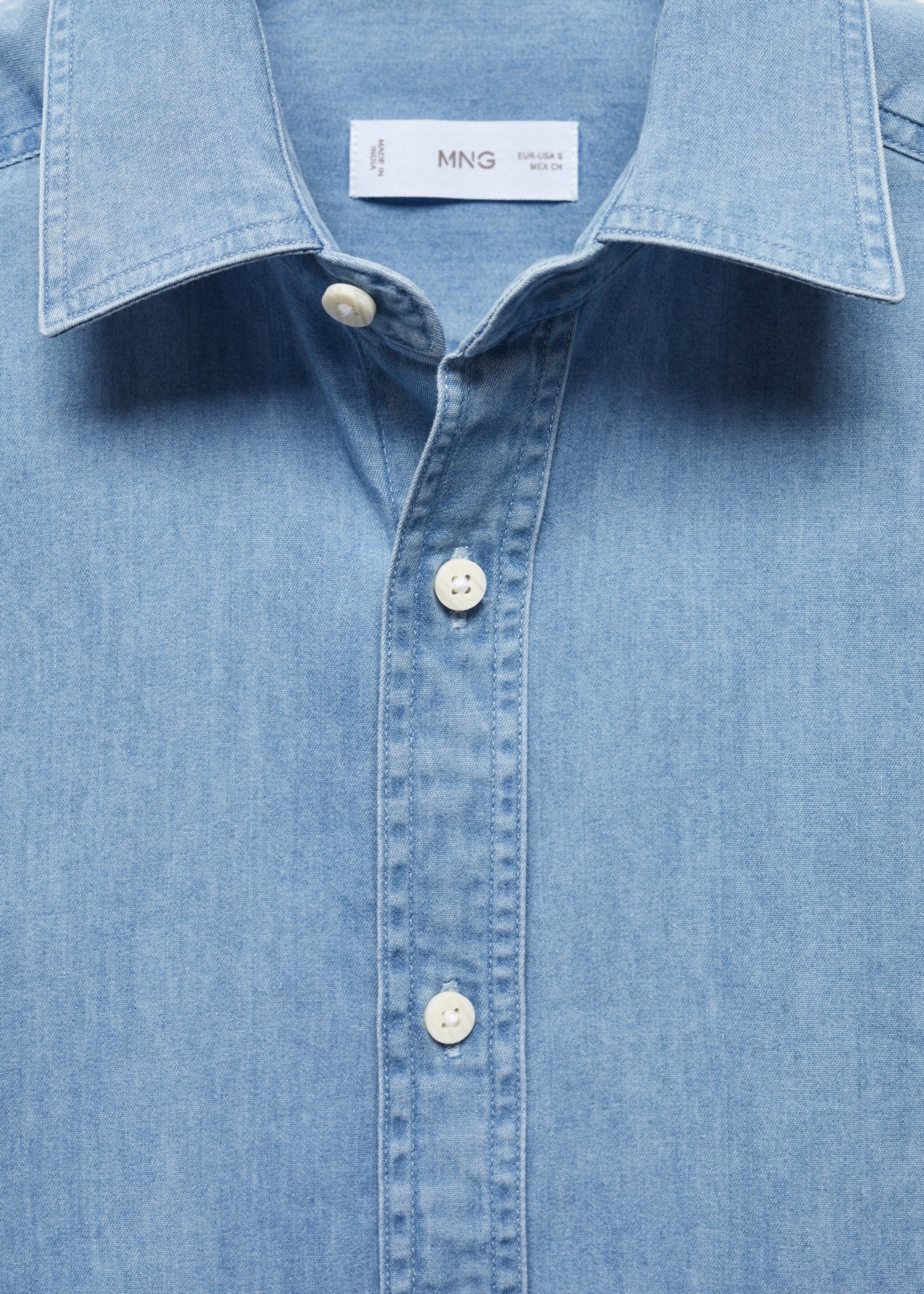 Chemise regular-fit denim - Détail de l'article 8, Bleu indigo. Ref: 67060654-00.
