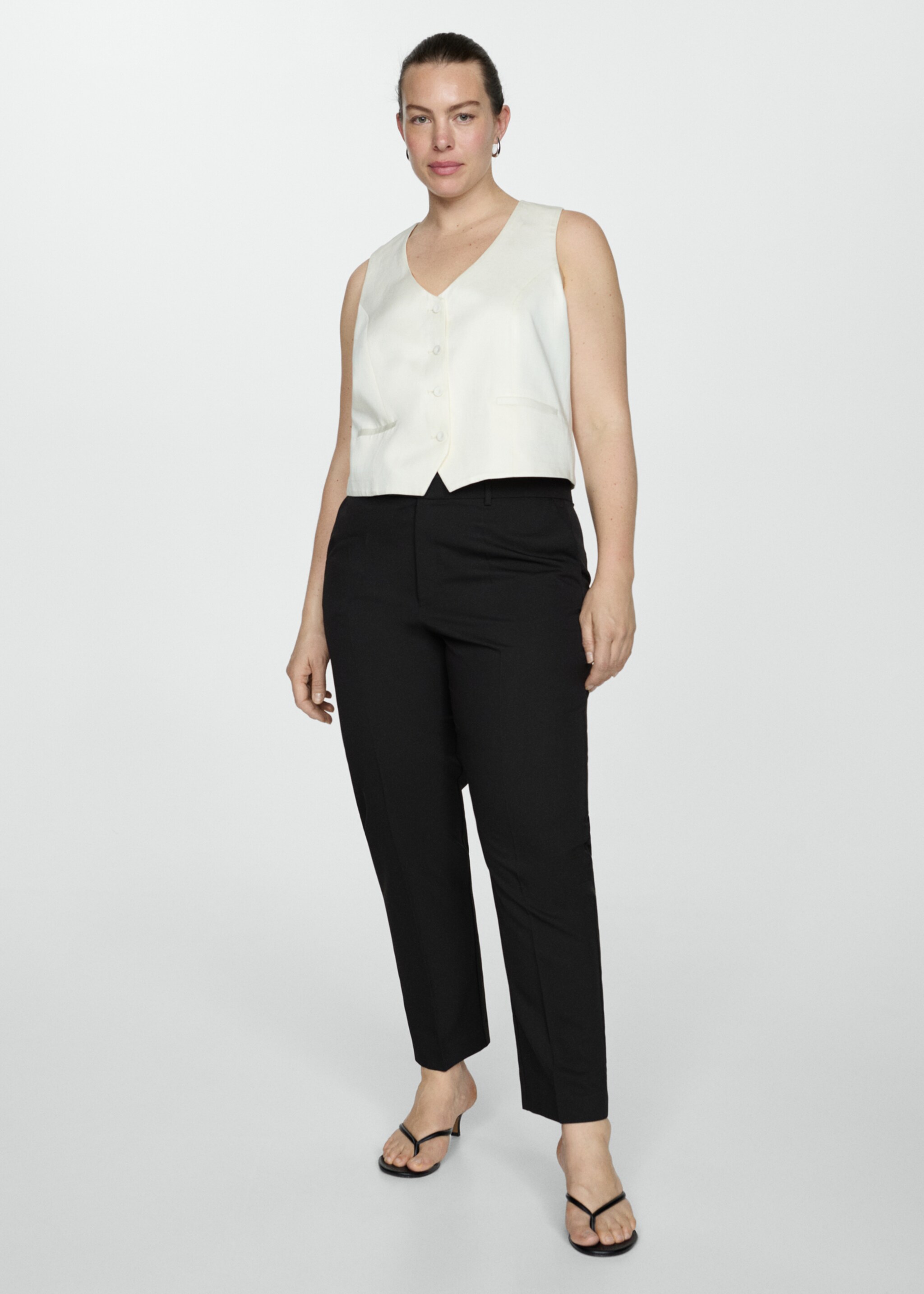 Straight suit trousers - Details of the article 4, Black. Ref: 67060666-00.