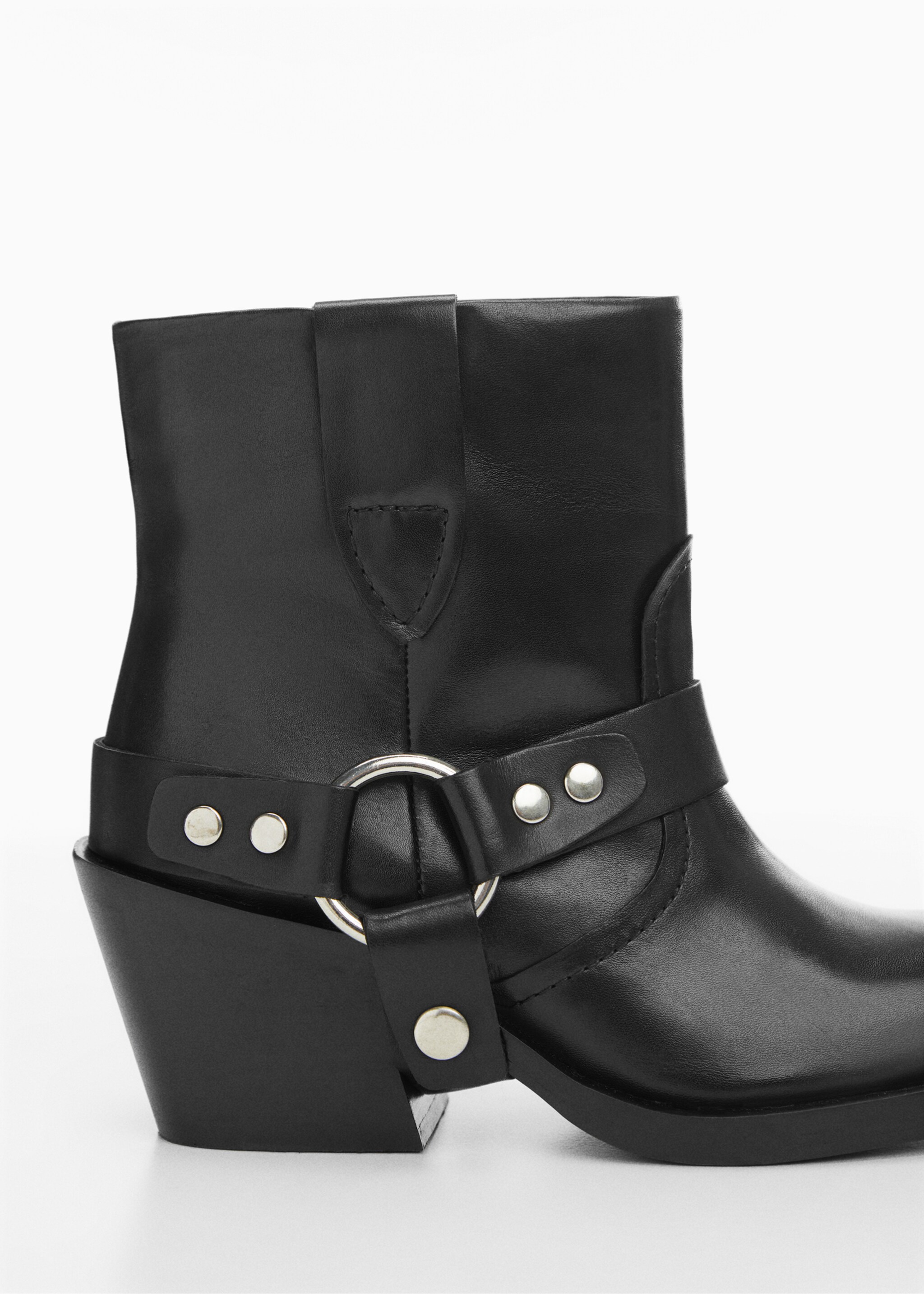 Buckle ankle boots - Details of the article 2, Black. Ref: 67060675-00.