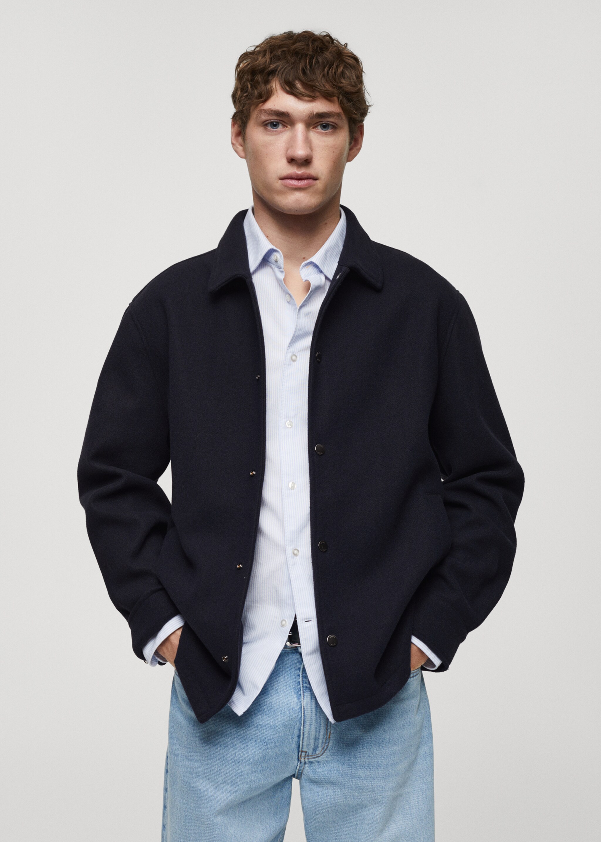 Overshirt mit Druckknöpfen - Mittlere Ansicht, Dunkles Marineblau. Ref: 67060678-00.