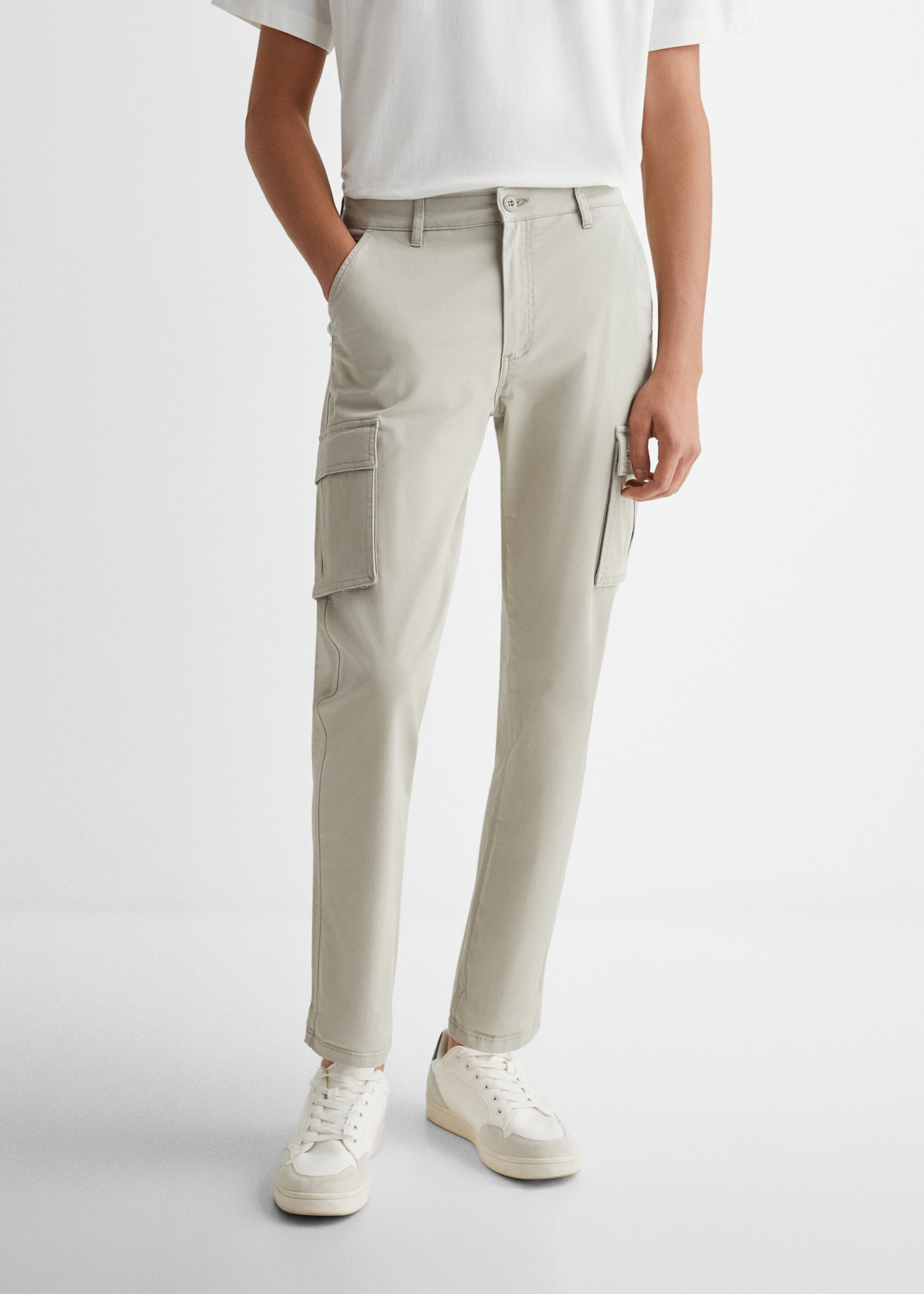 Cotton cargo trousers - Details of the article 6, Pastel Green. Ref: 67062912-00.