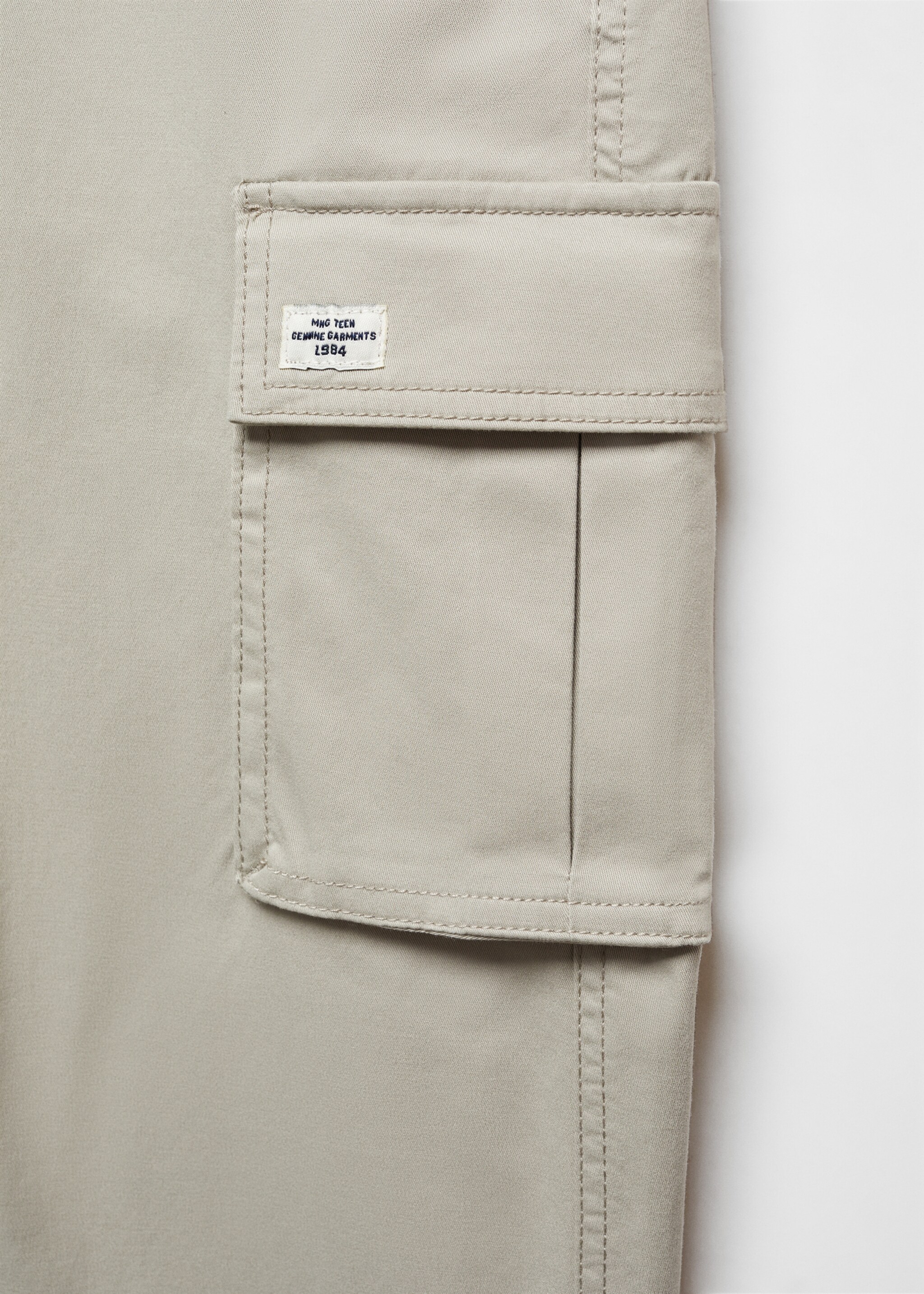 Cotton cargo trousers - Details of the article 8, Pastel Green. Ref: 67062912-00.