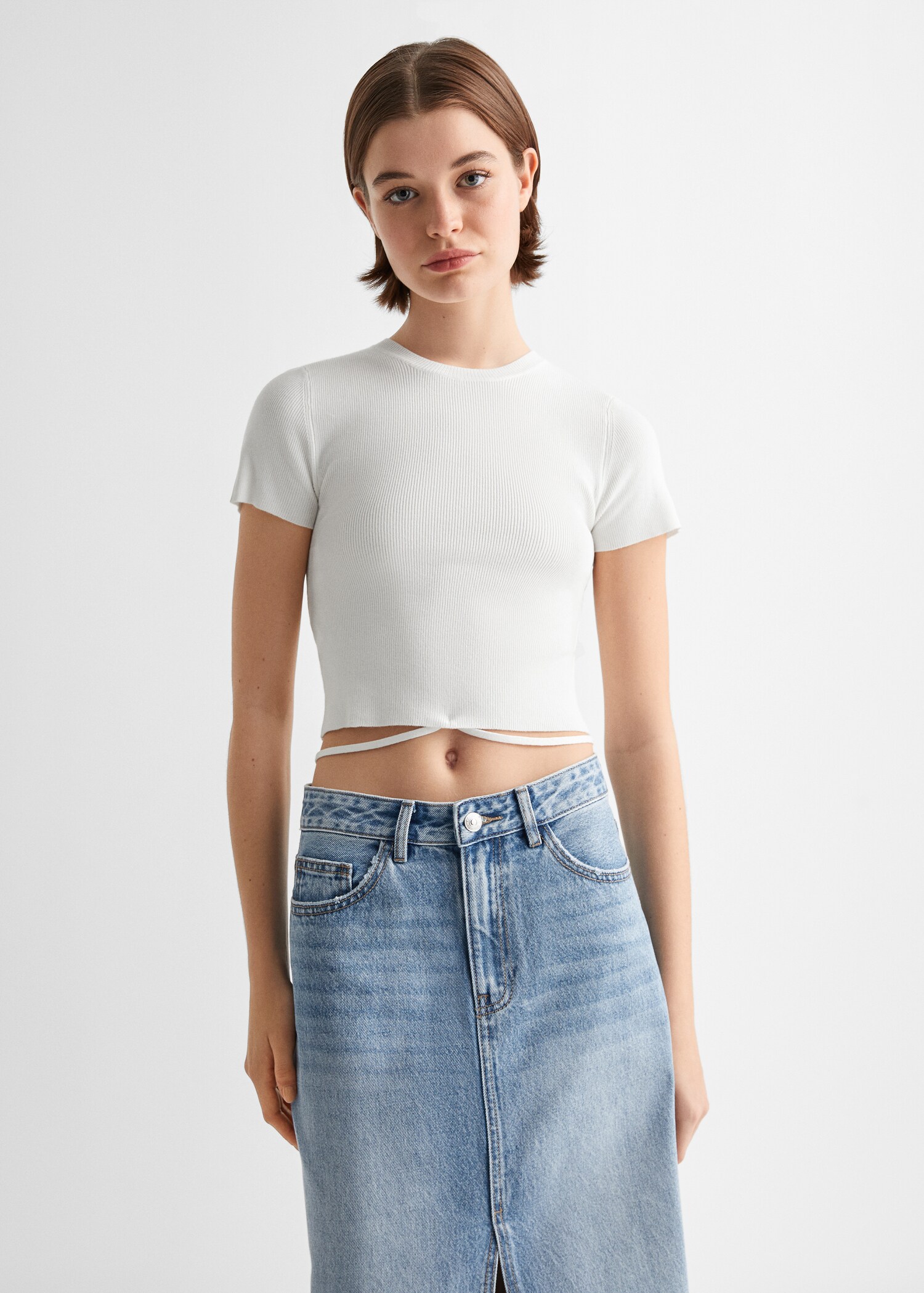 Knitted t-shirt with box - Medium plane