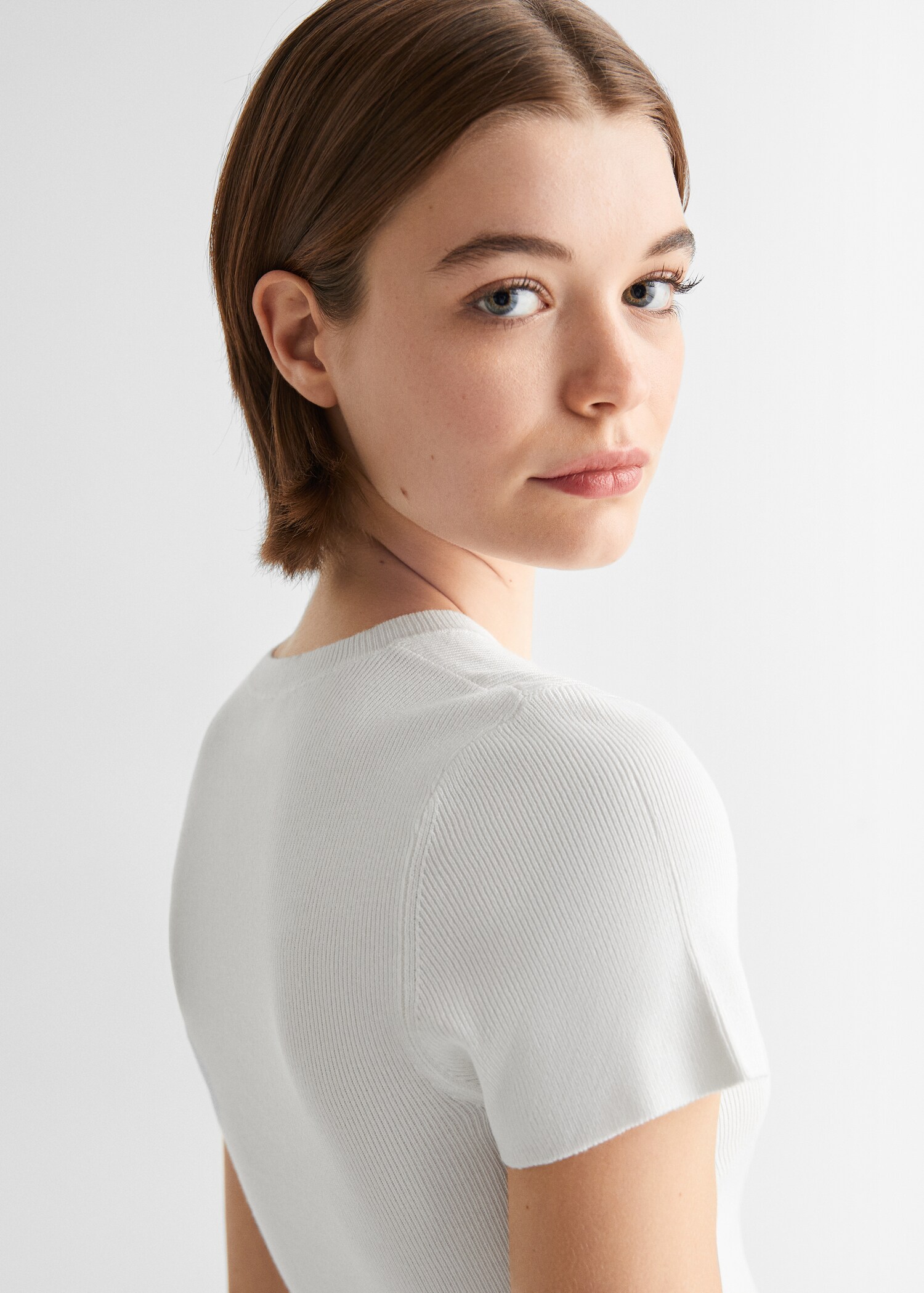 Knitted t-shirt with box - Details of the article 1