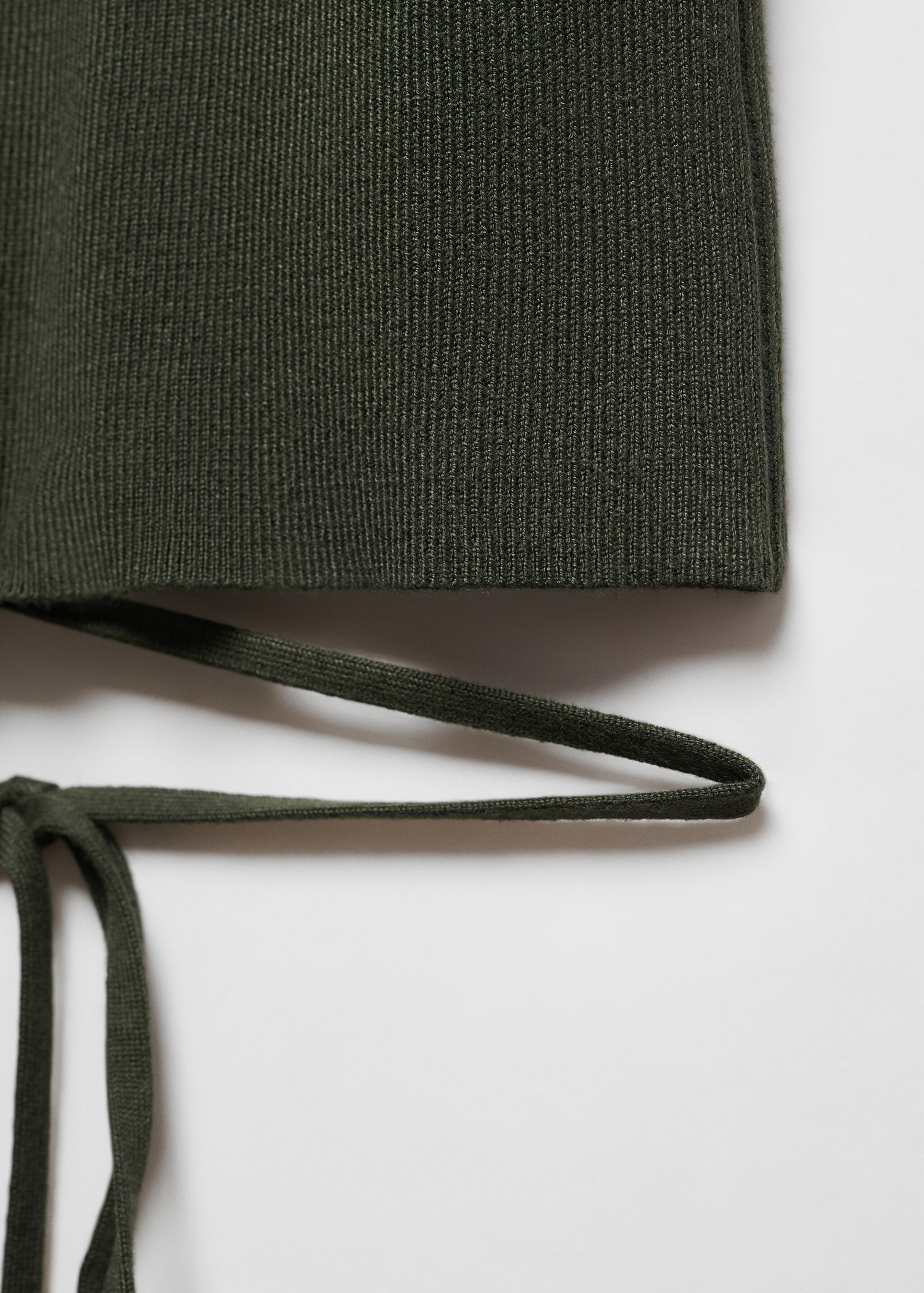 Knitted t-shirt with box - Details of the article 8, Khaki. Ref: 67062914-00.