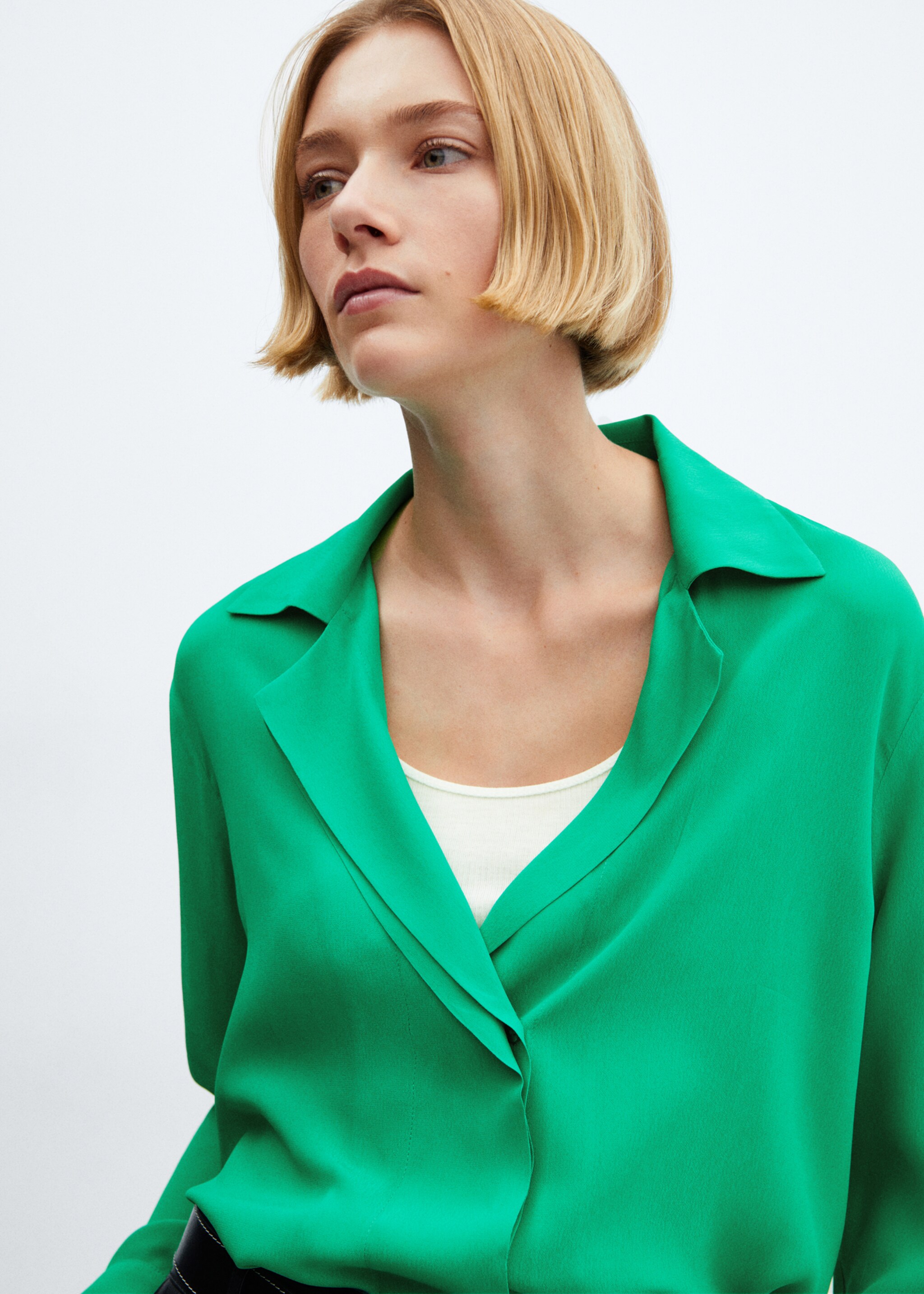 Hemd mit Reverskragen - Detail des Artikels 1