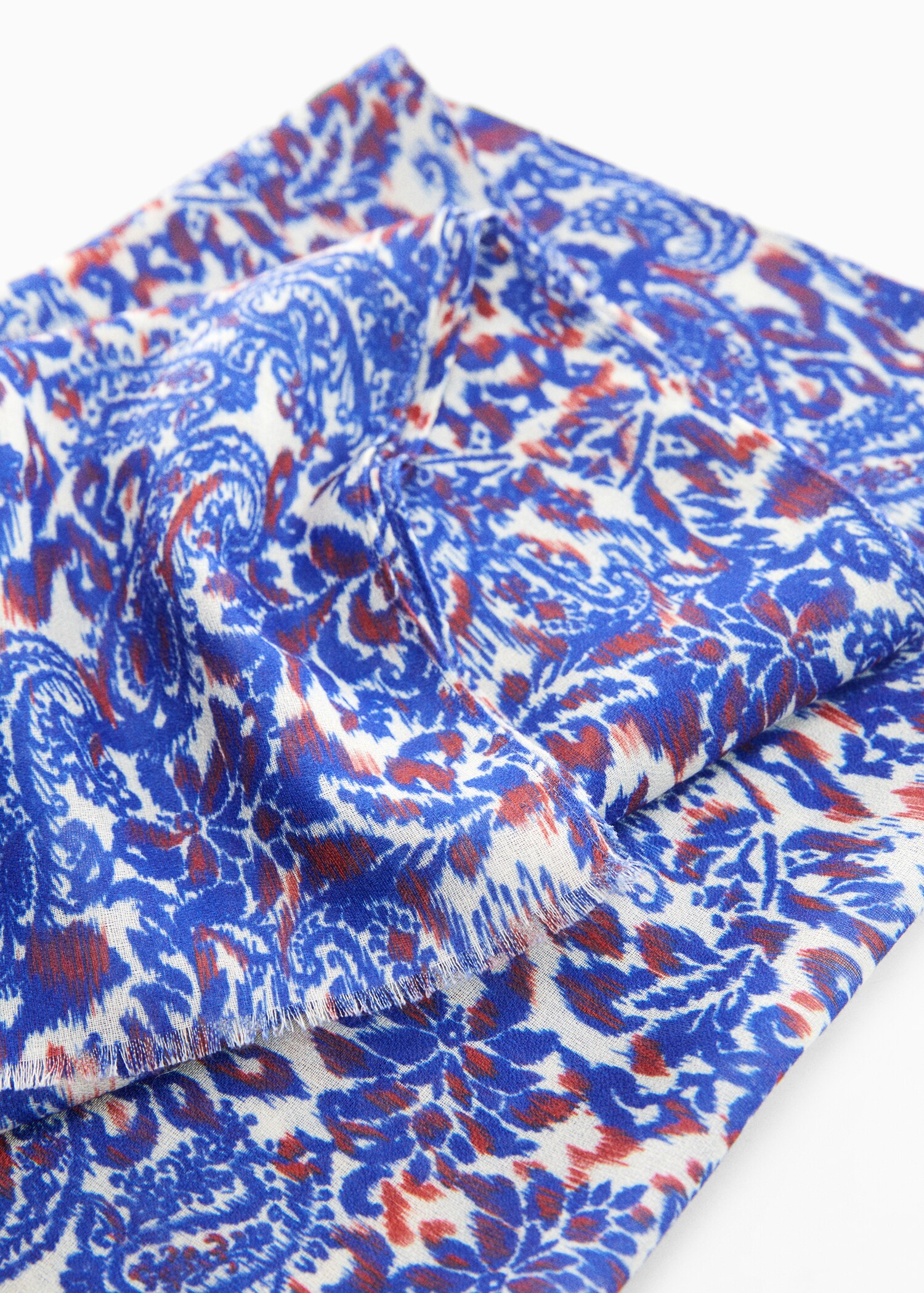 Fular estampado paisley - Plano medio