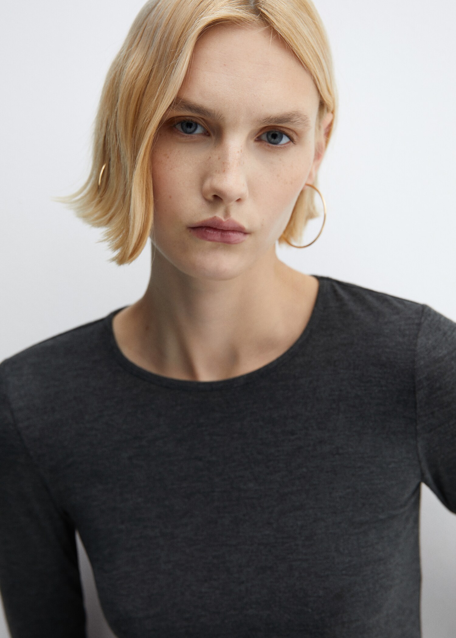 Strick-T-Shirt mit Rundhals - Detail des Artikels 1
