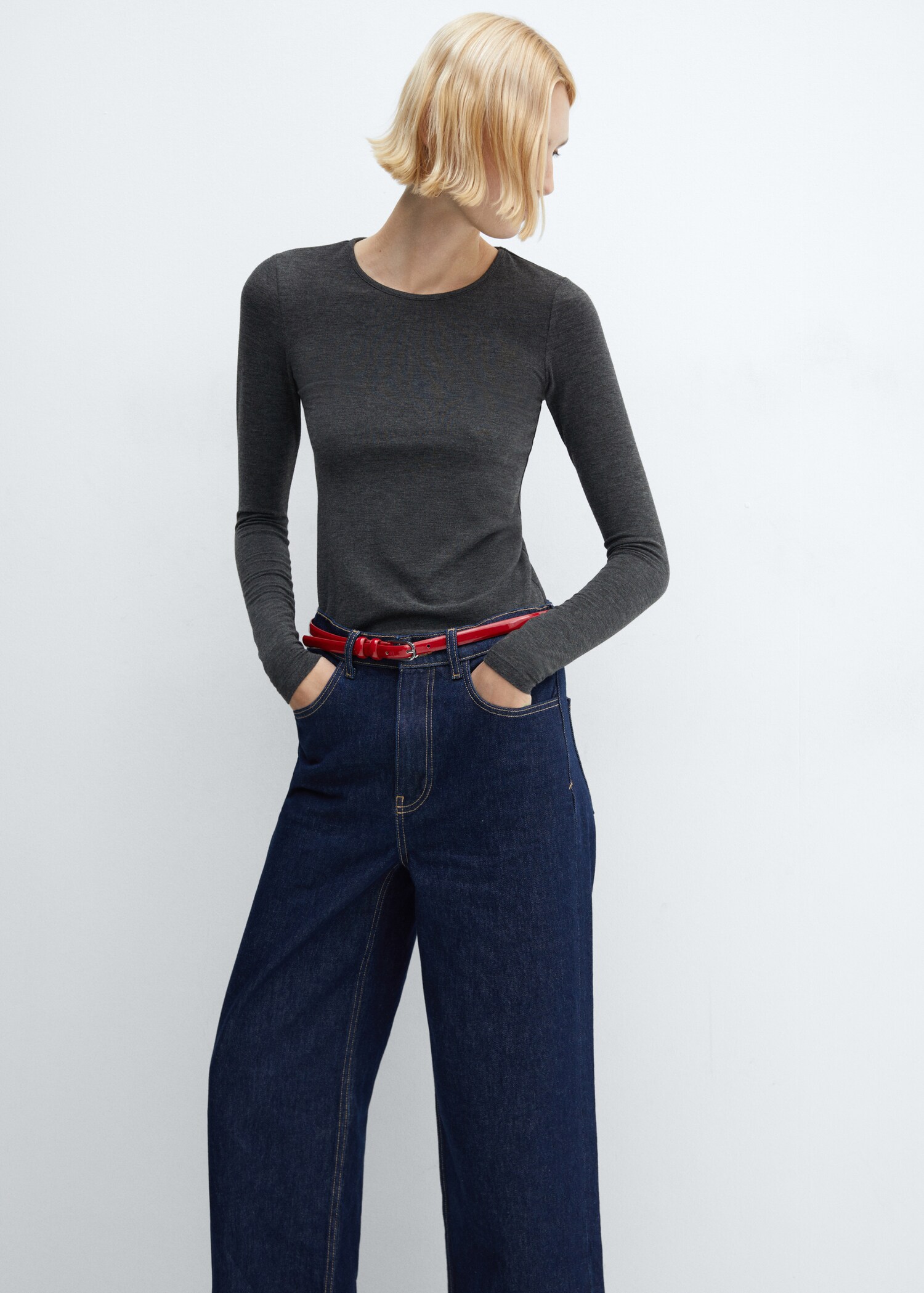 Strick-T-Shirt mit Rundhals - Detail des Artikels 2