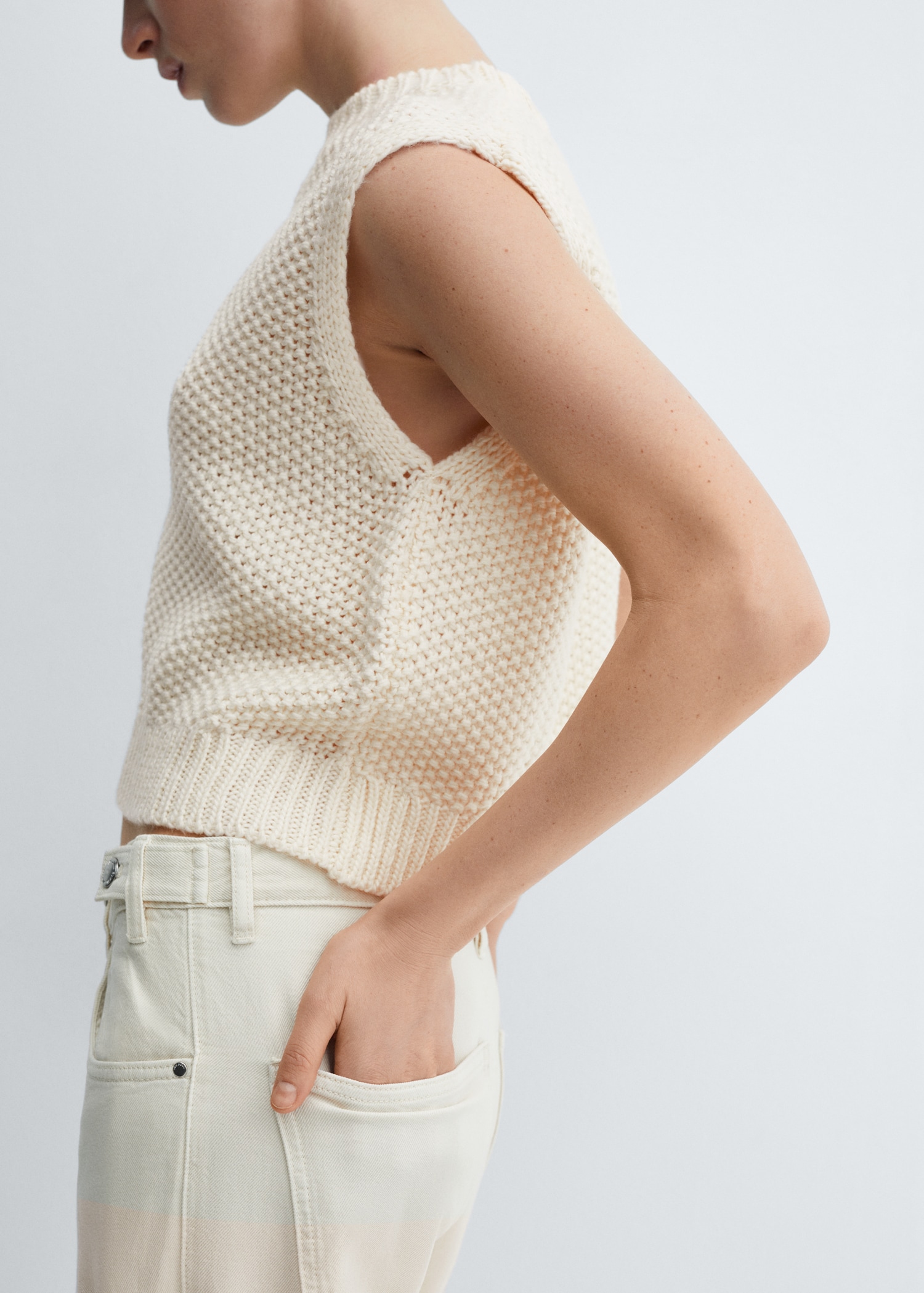 Chunky-knit vest Women MANGO OUTLET USA - Main Image