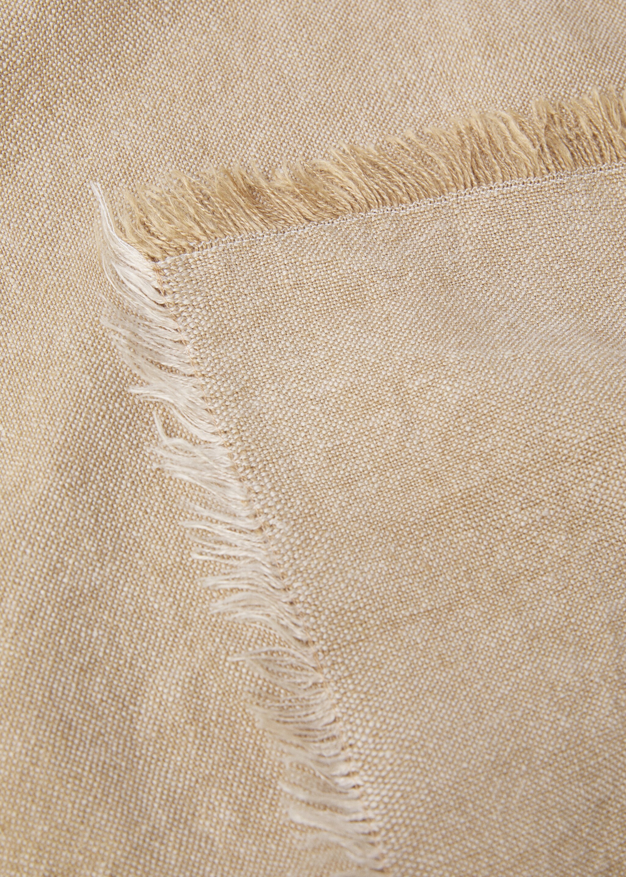 100% linen fringed blanket - Details of the article 1, Sand. Ref: 67064040-00.