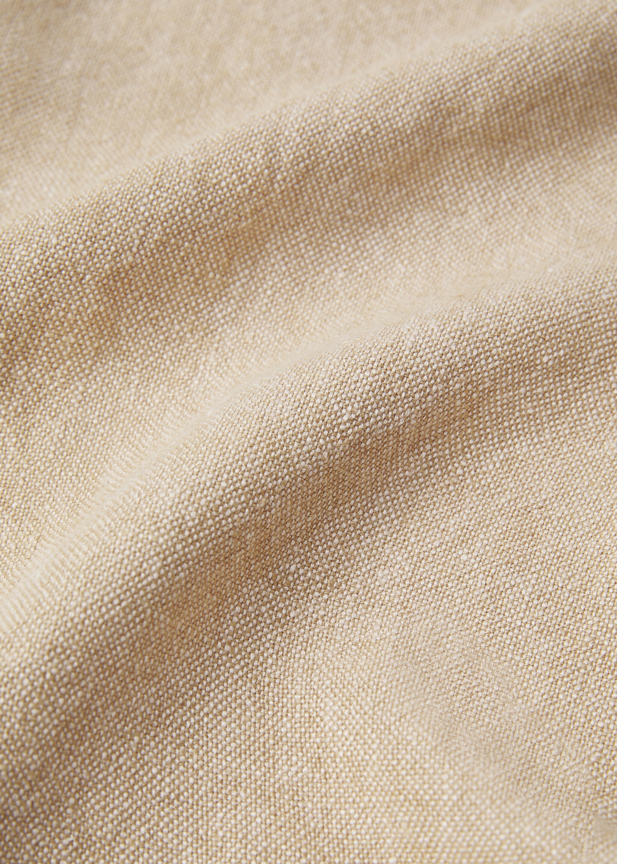 100% linen fringed blanket - Details of the article 2, Sand. Ref: 67064040-00.