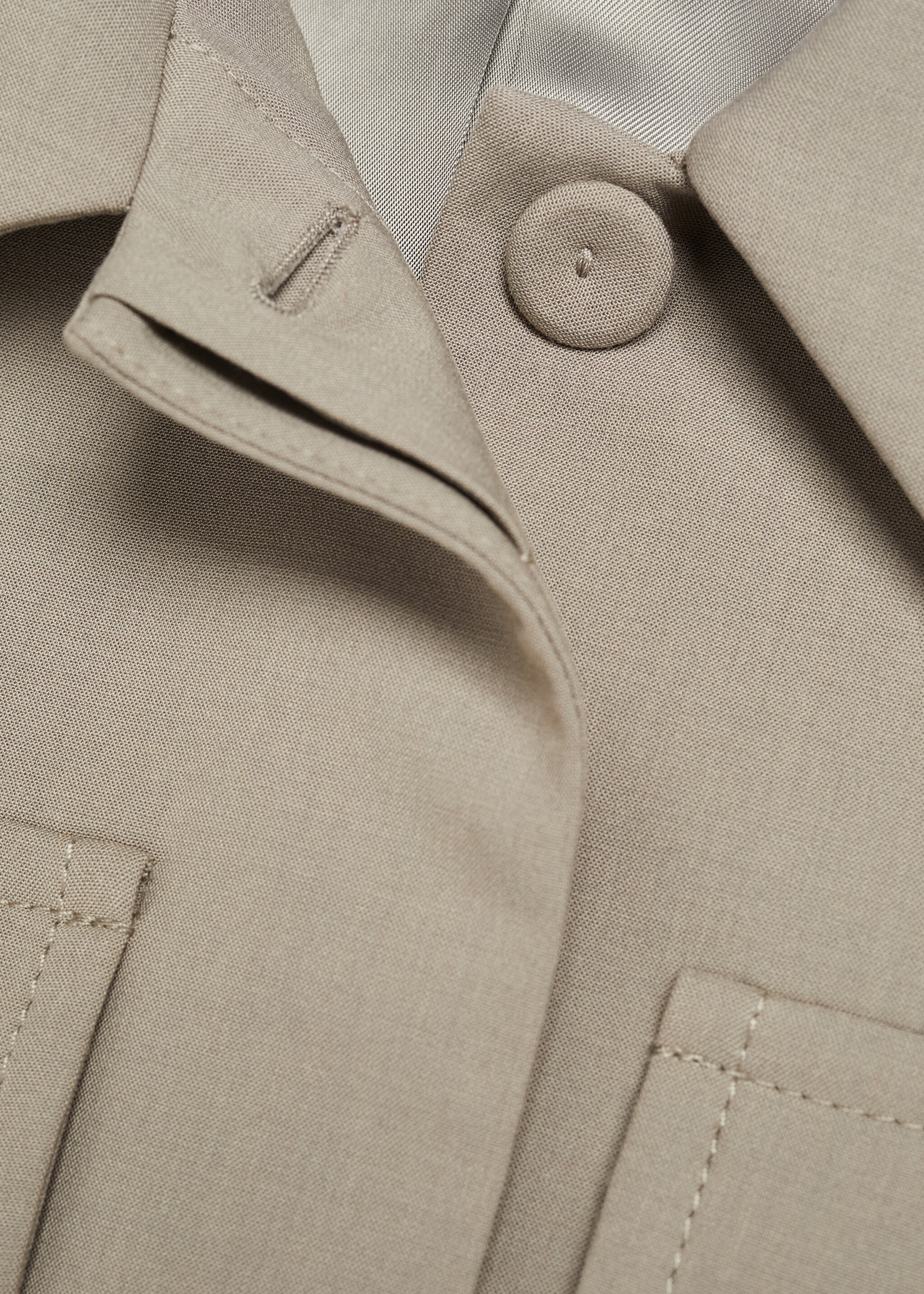 Cropped jacket with pockets - Details of the article 8, Medium Brown. Ref: 67064071-00.