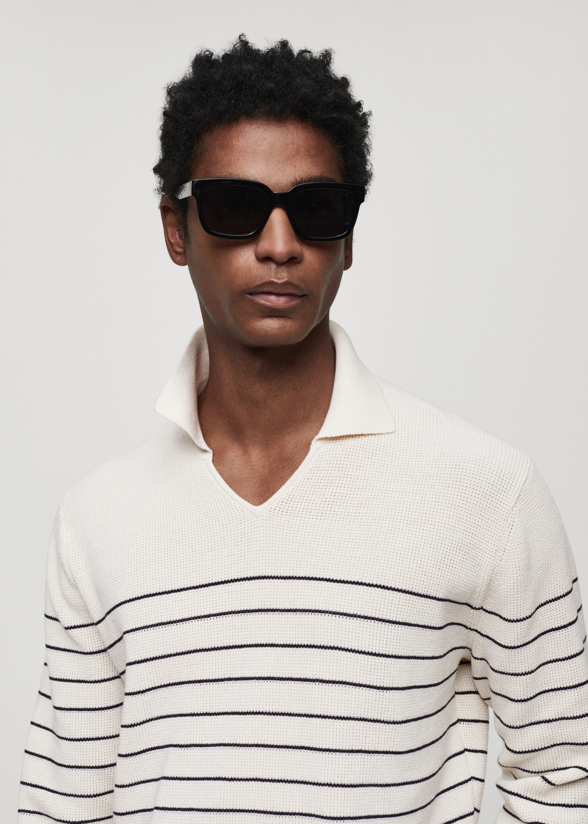 Striped polo-style sweater - Details of the article 1