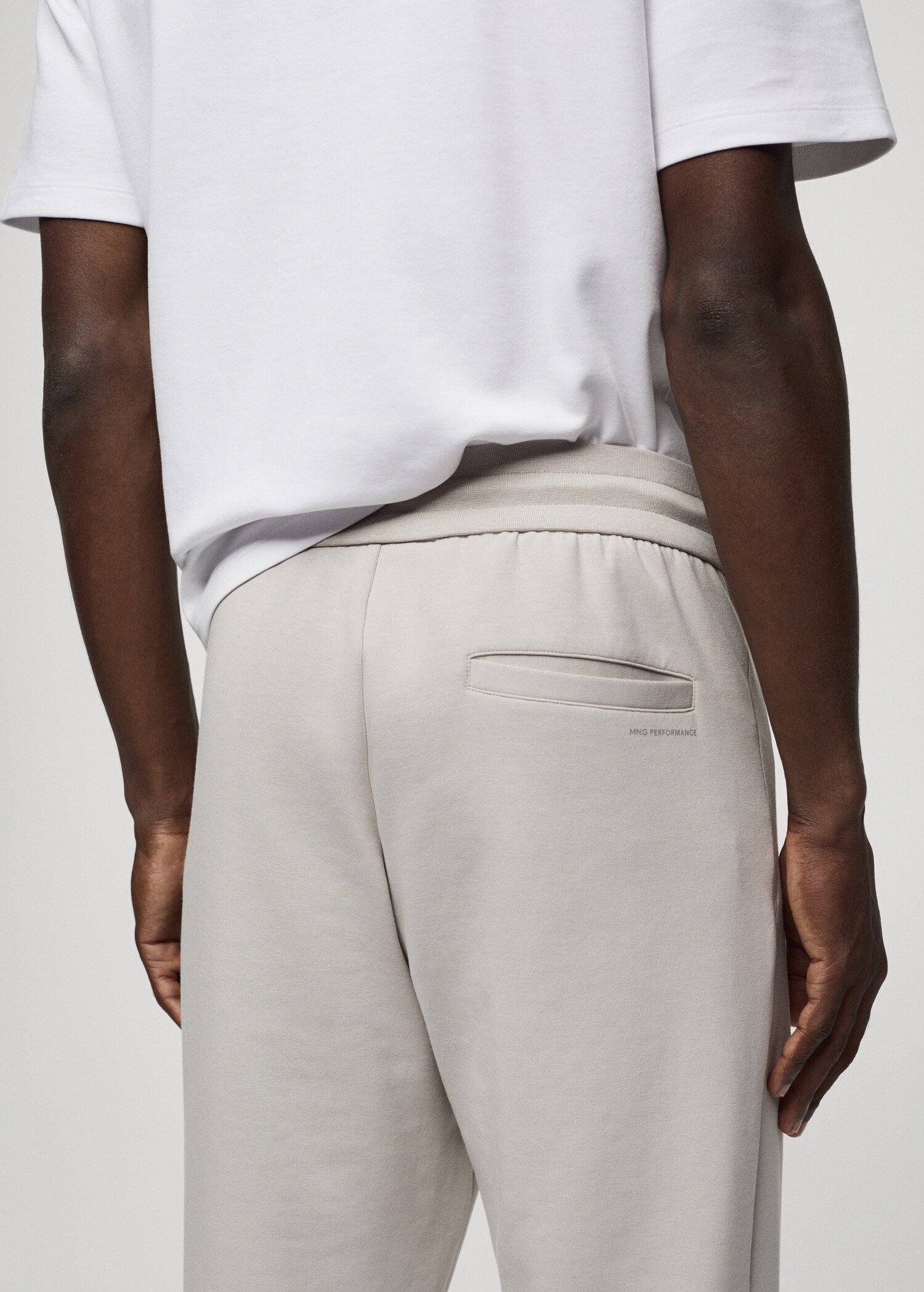 Kalhoty jogger se šňůrkou z funkční látky - Detail zboží 4