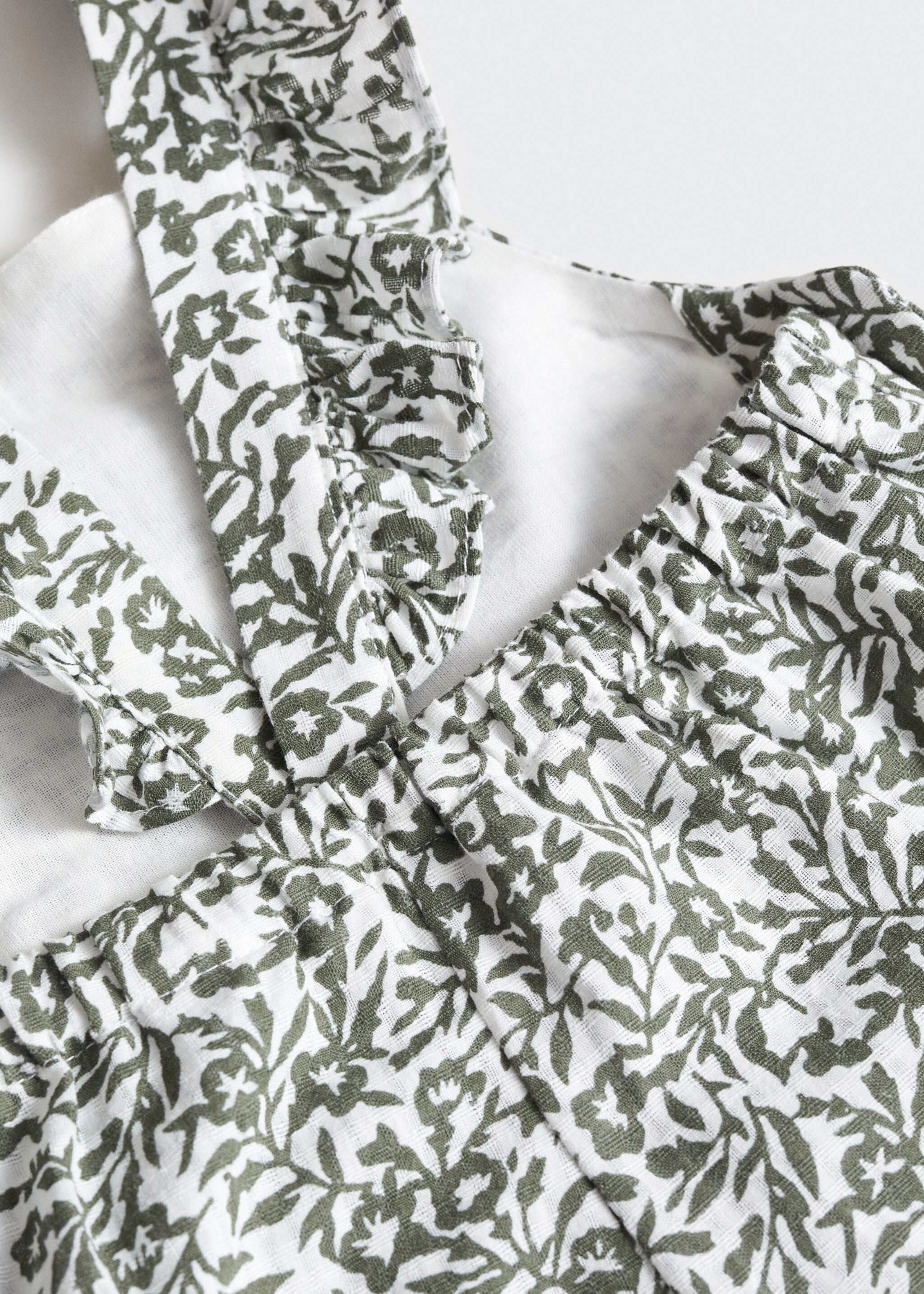 Ruffled printed dungarees - Details of the article 0, Green. Ref: 67064474-00.
