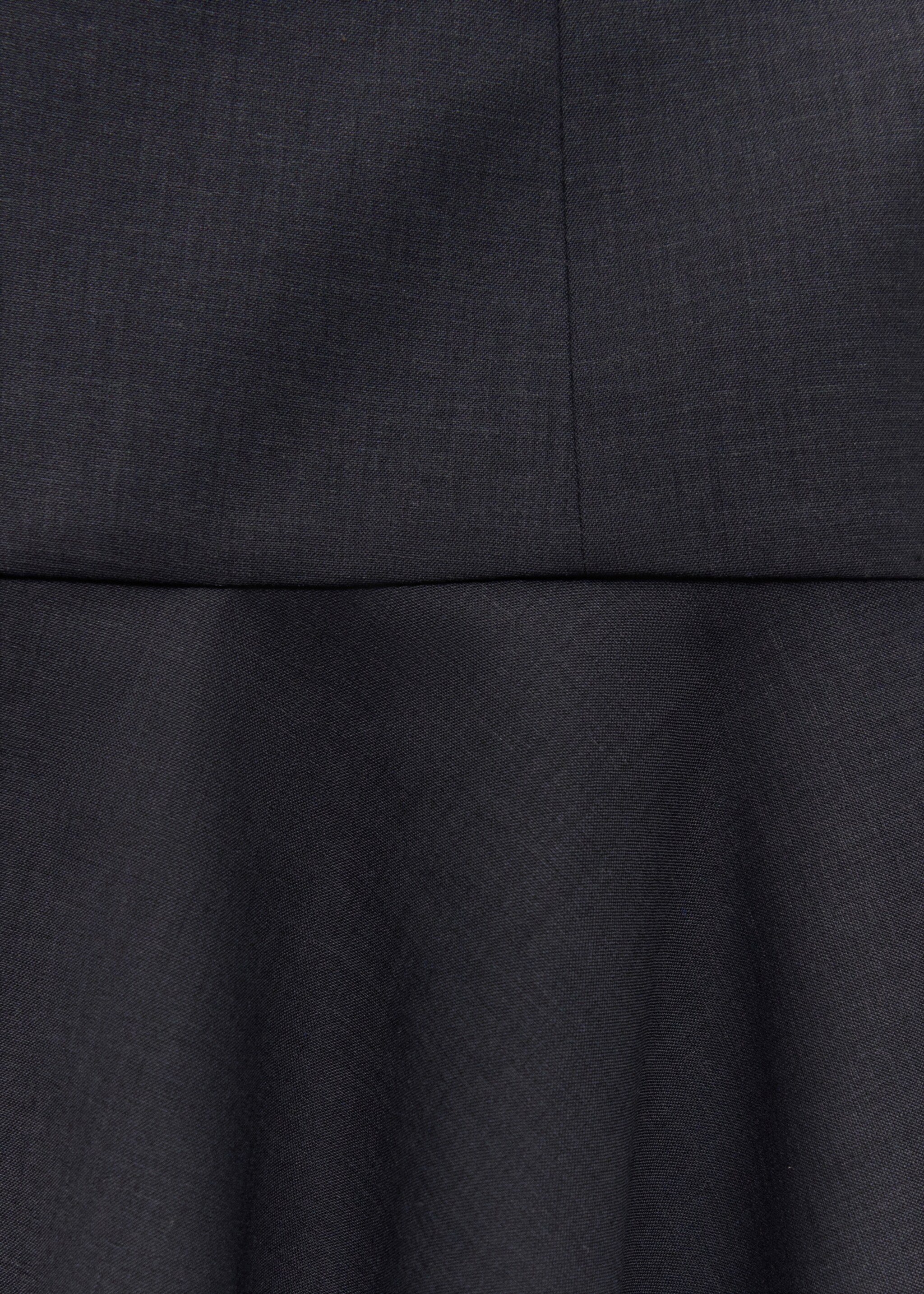 Minirock aus Wolle mit asymmetrischem Saum - Detail des Artikels 8