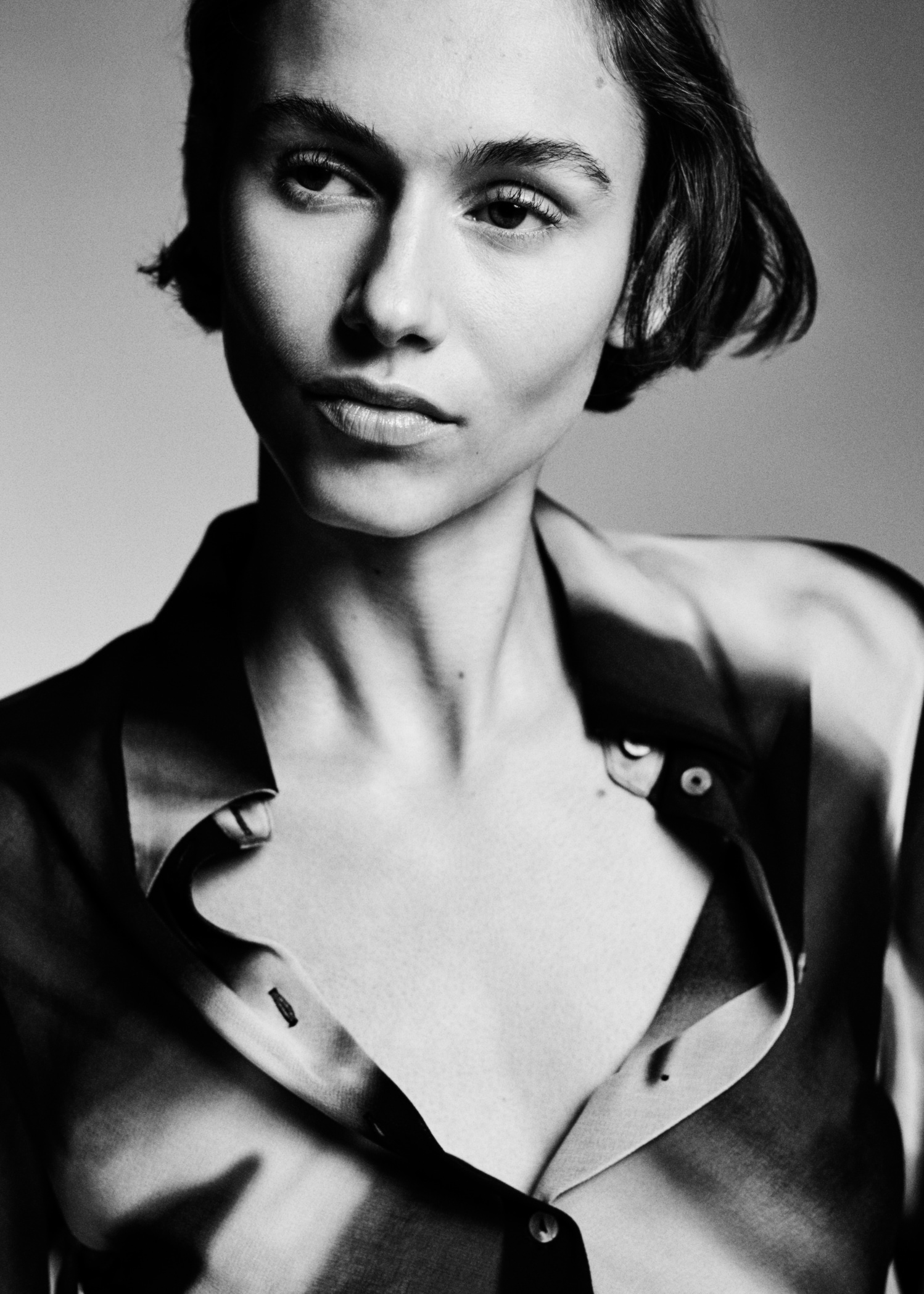 Semi-transparent printed shirt - Details of the article 6