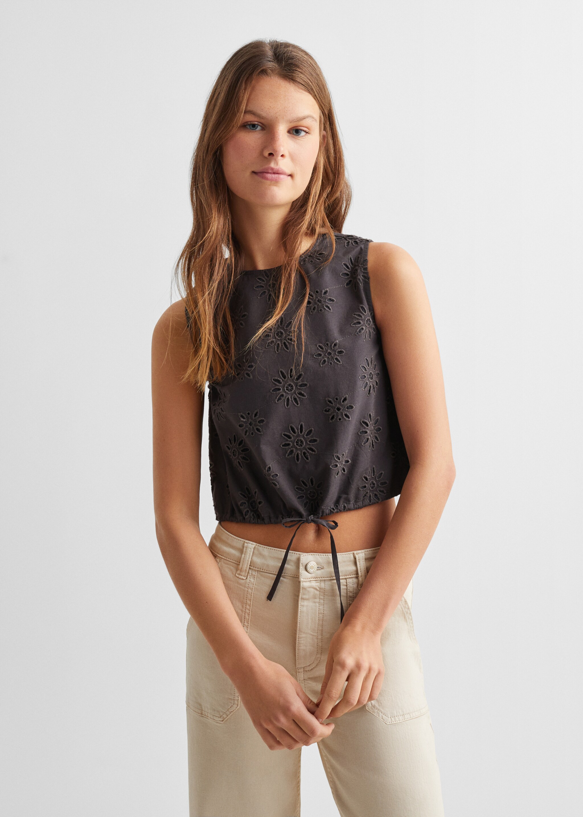 Embroidered top with bow - Medium plane