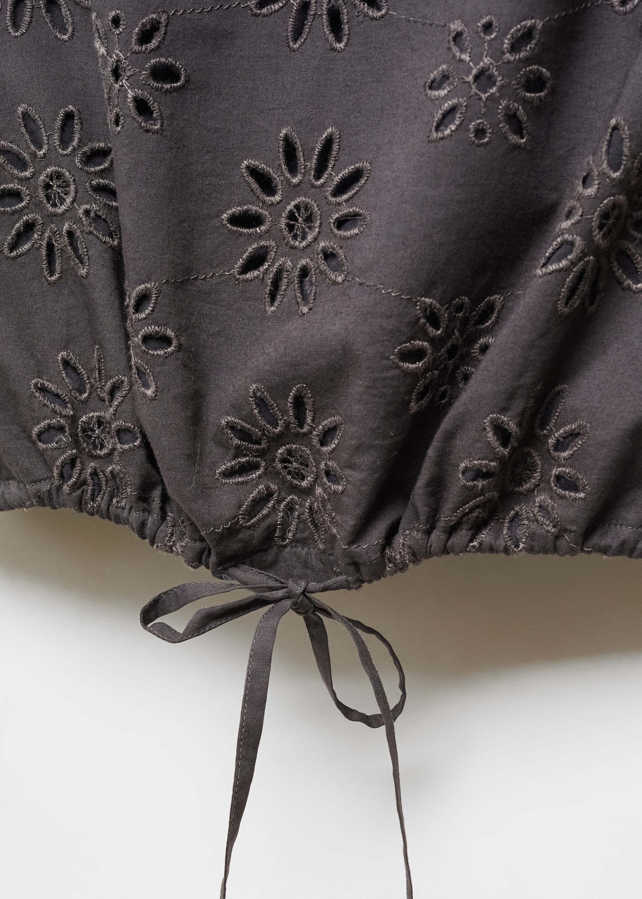 Embroidered top with bow - Details of the article 8