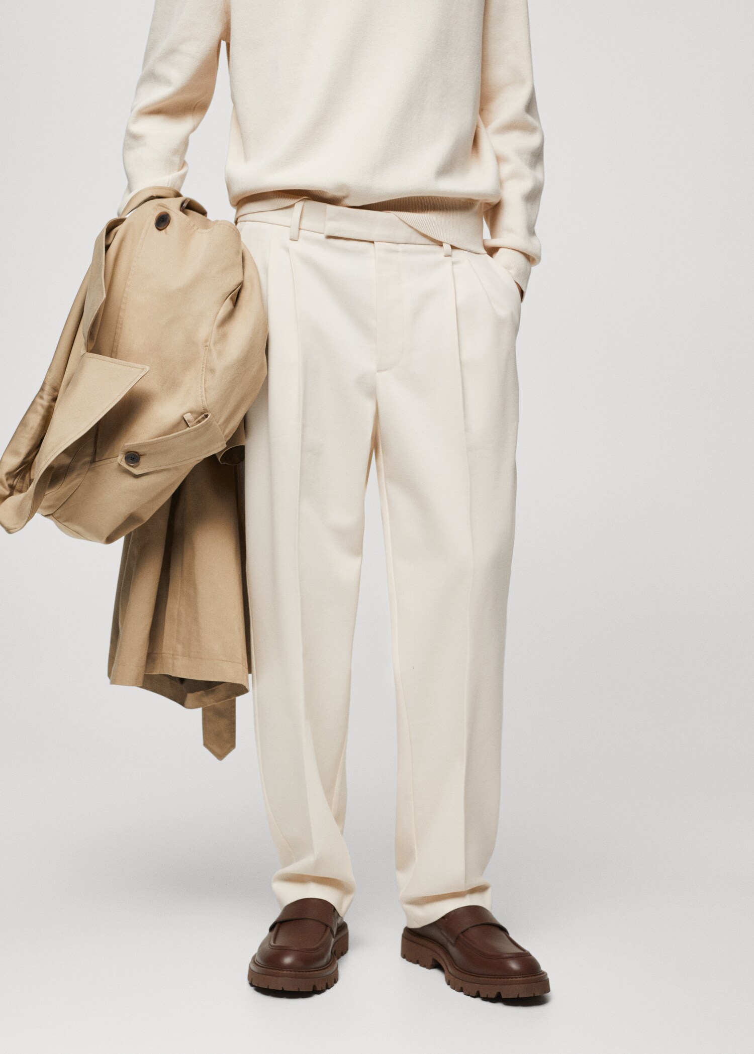 Relaxed-fit pleated trousers - Medium plane