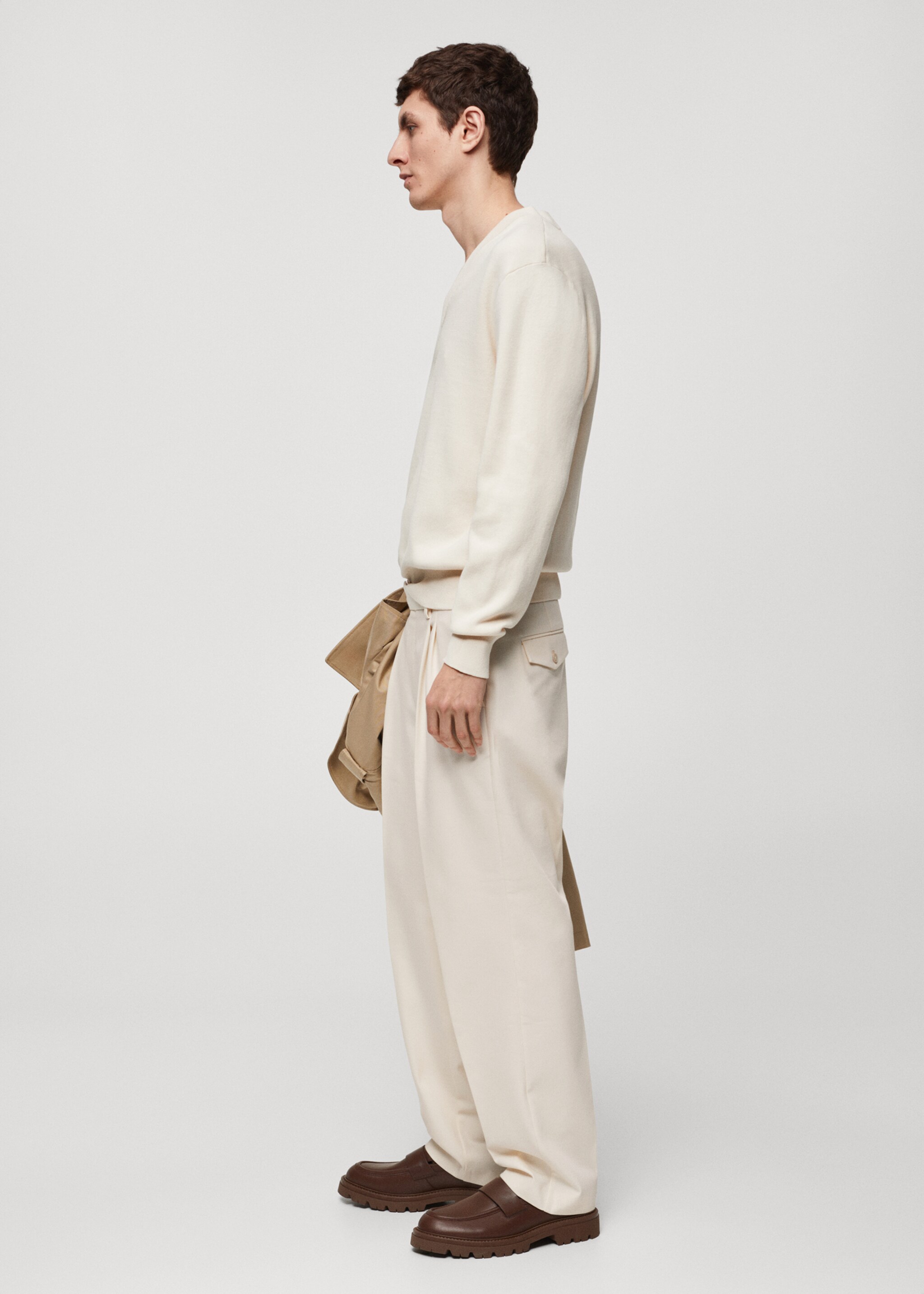 Relaxed-fit pleated trousers - Details of the article 2