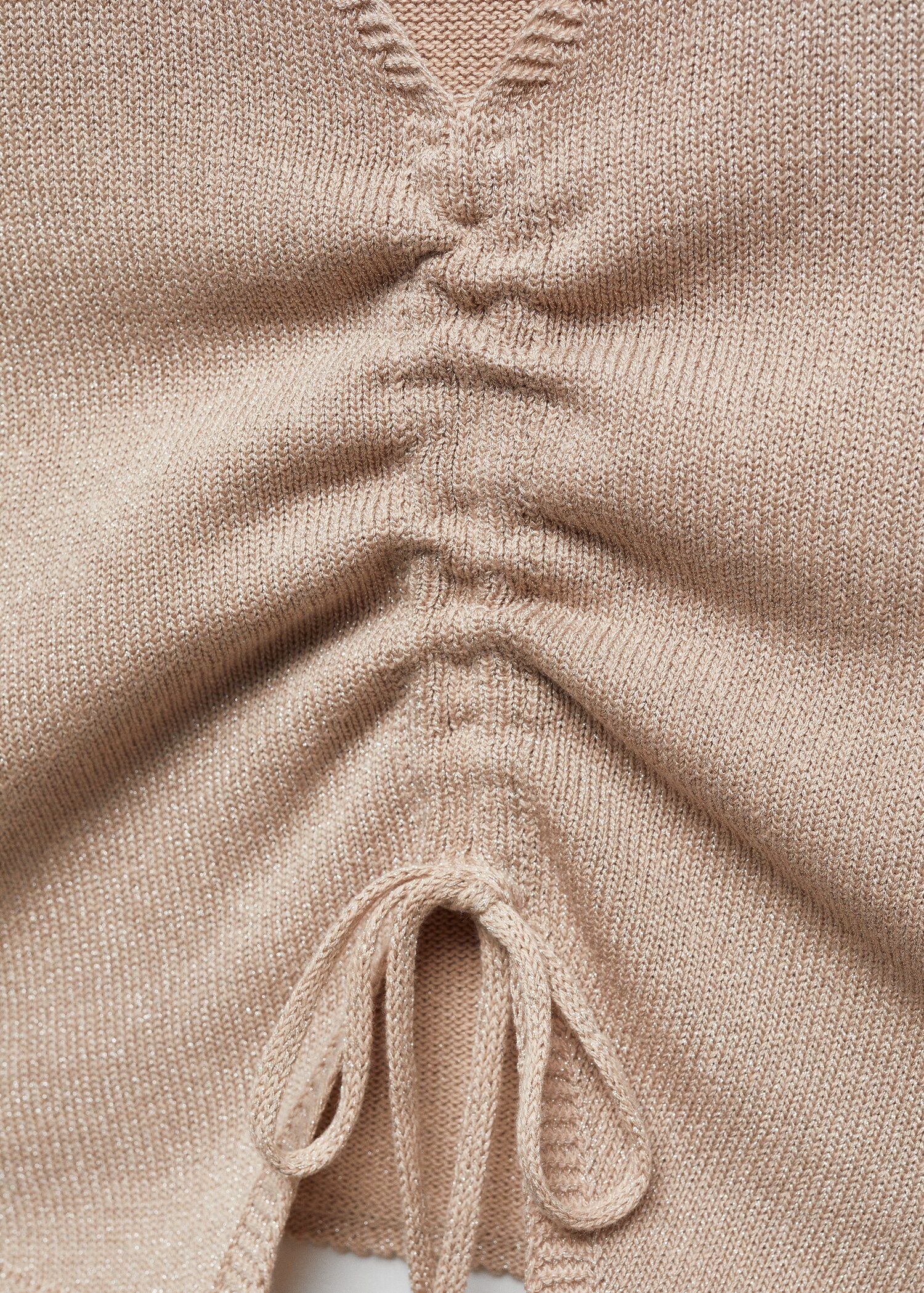 Glossed-effect top - Details of the article 8