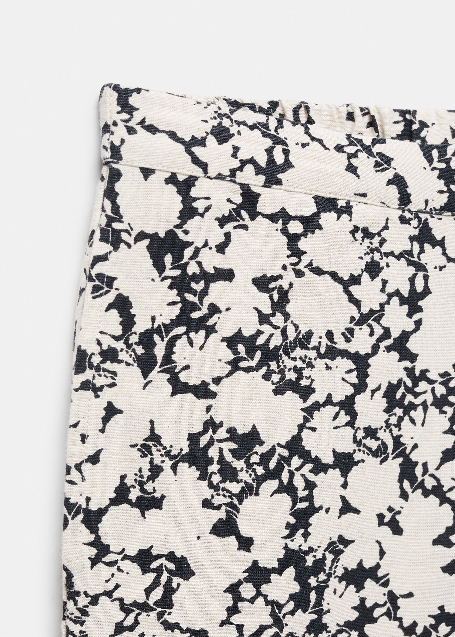 Printed linen trousers - Details of the article 8