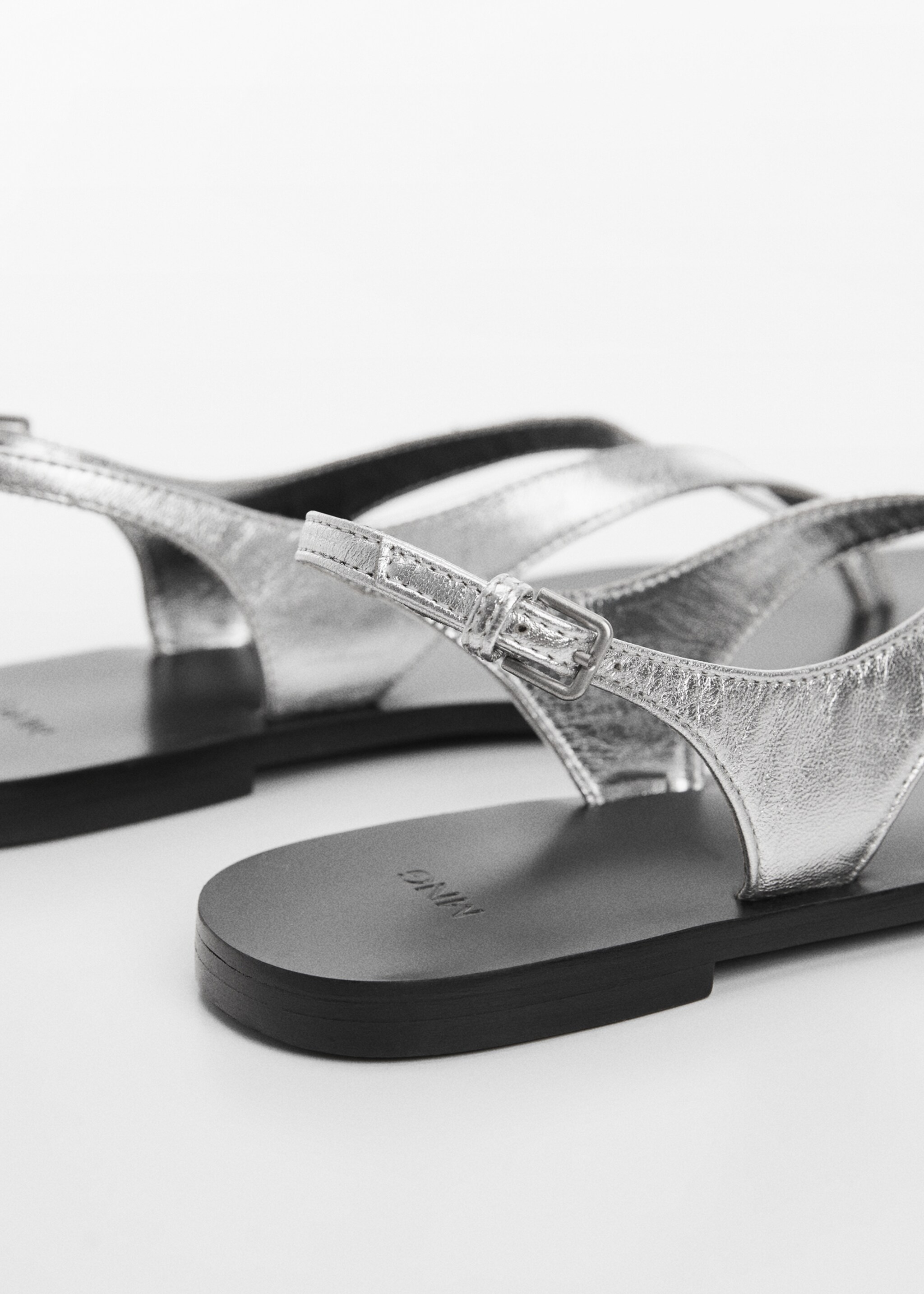 Sandales à lanières cuir - Détail de l'article 1