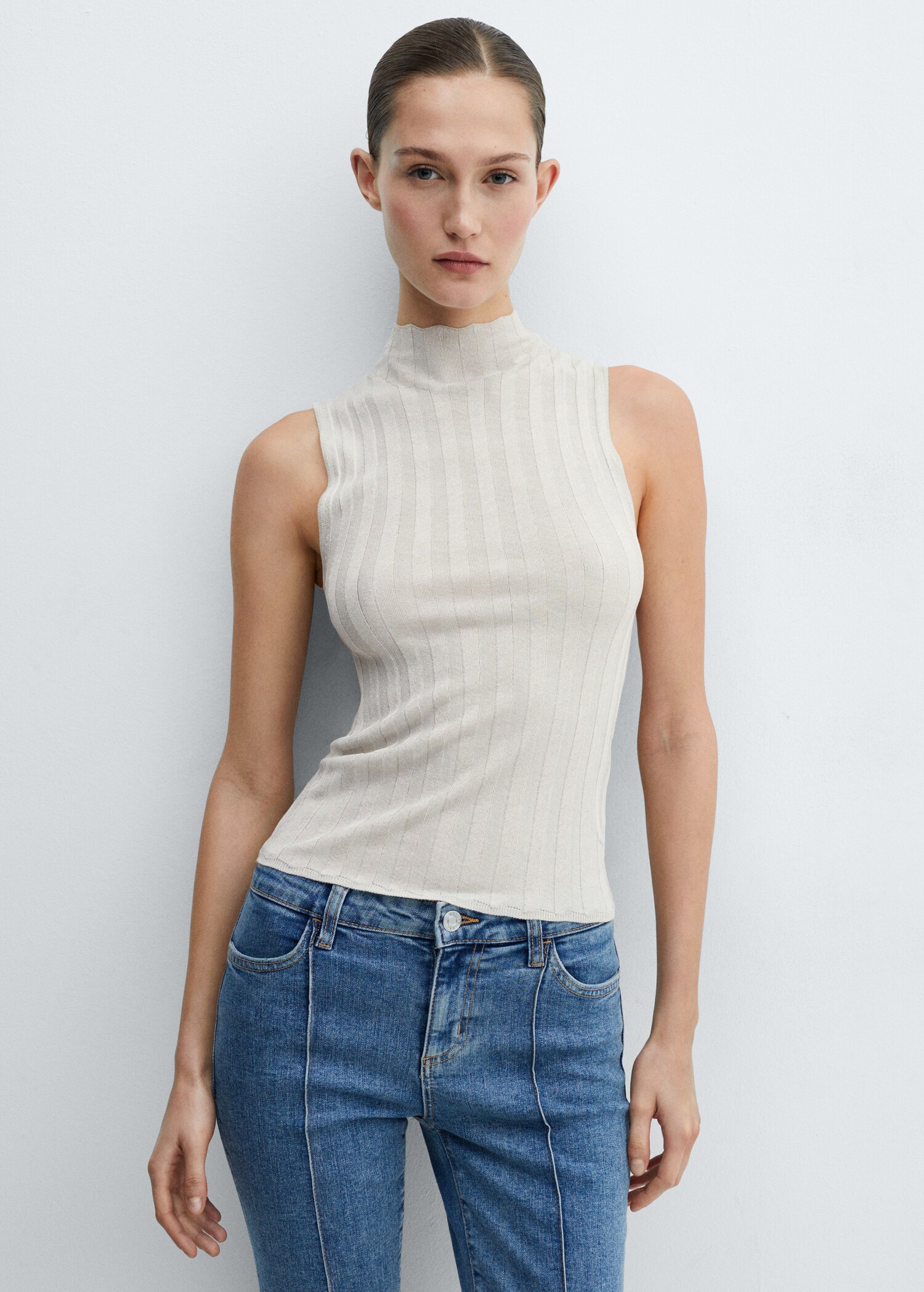 Turtleneck ribbed top - Medium plane