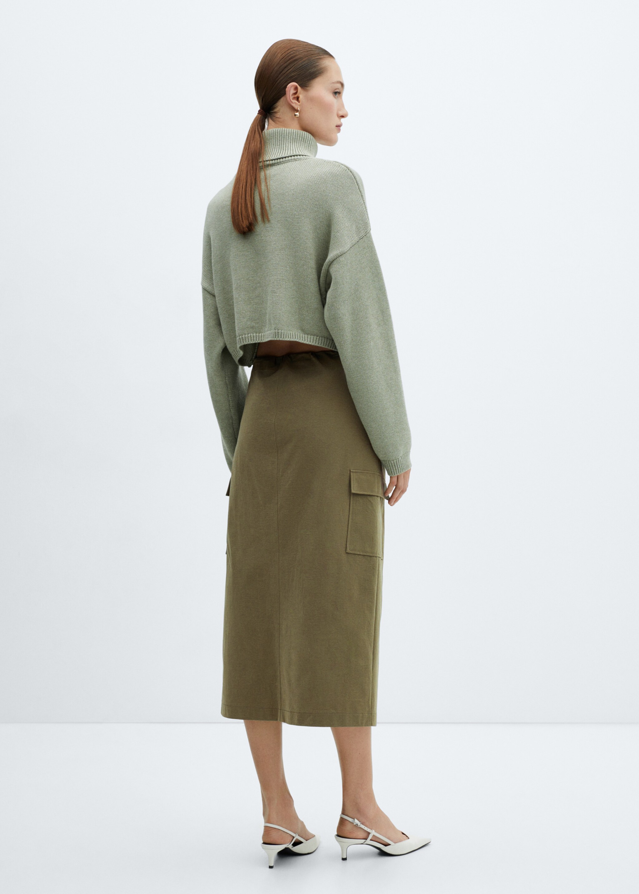 Midi-skirt with cargo pockets - Reverse of the article, Khaki. Ref: 67065750-00.