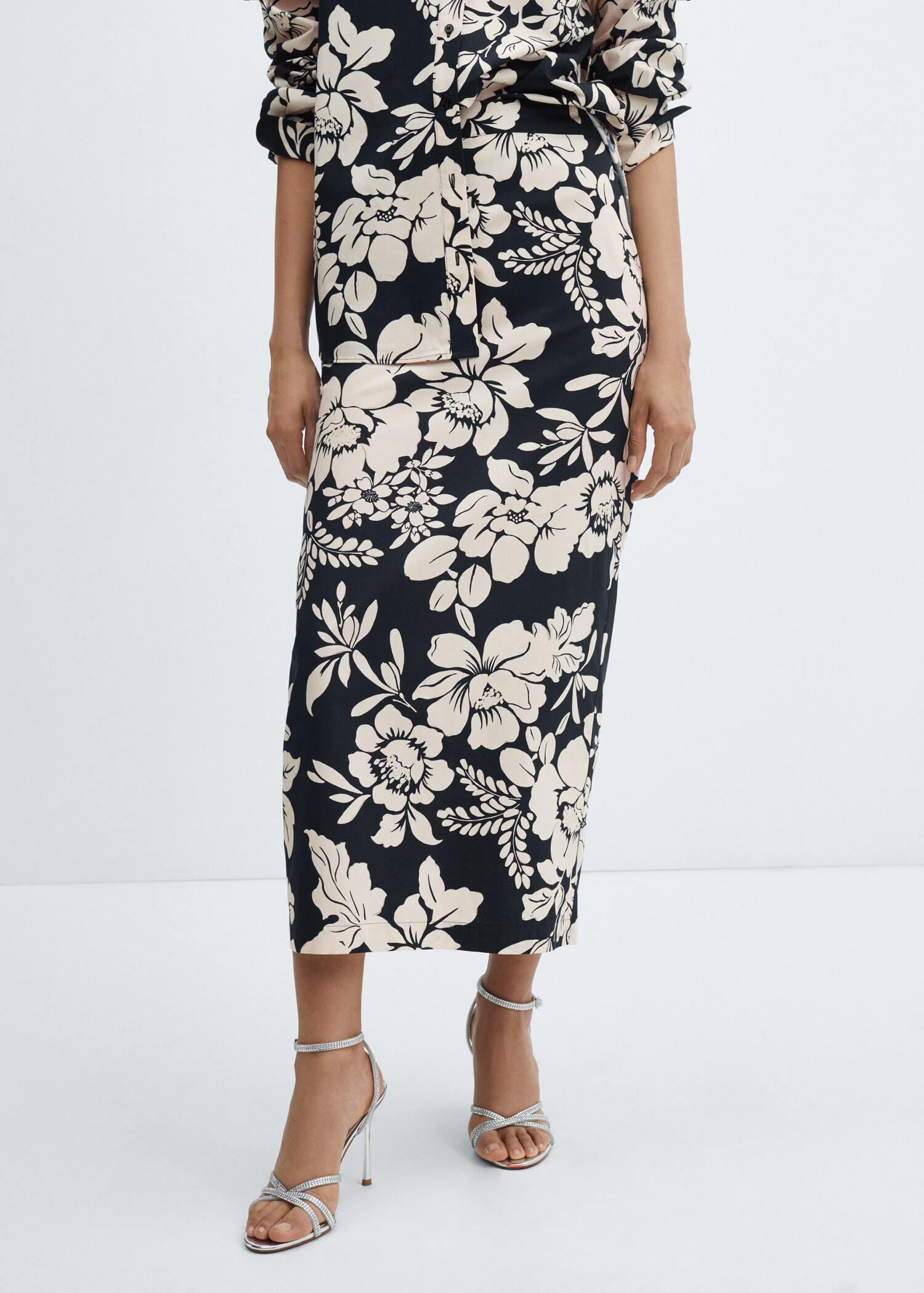 Floral long skirt - Medium plane