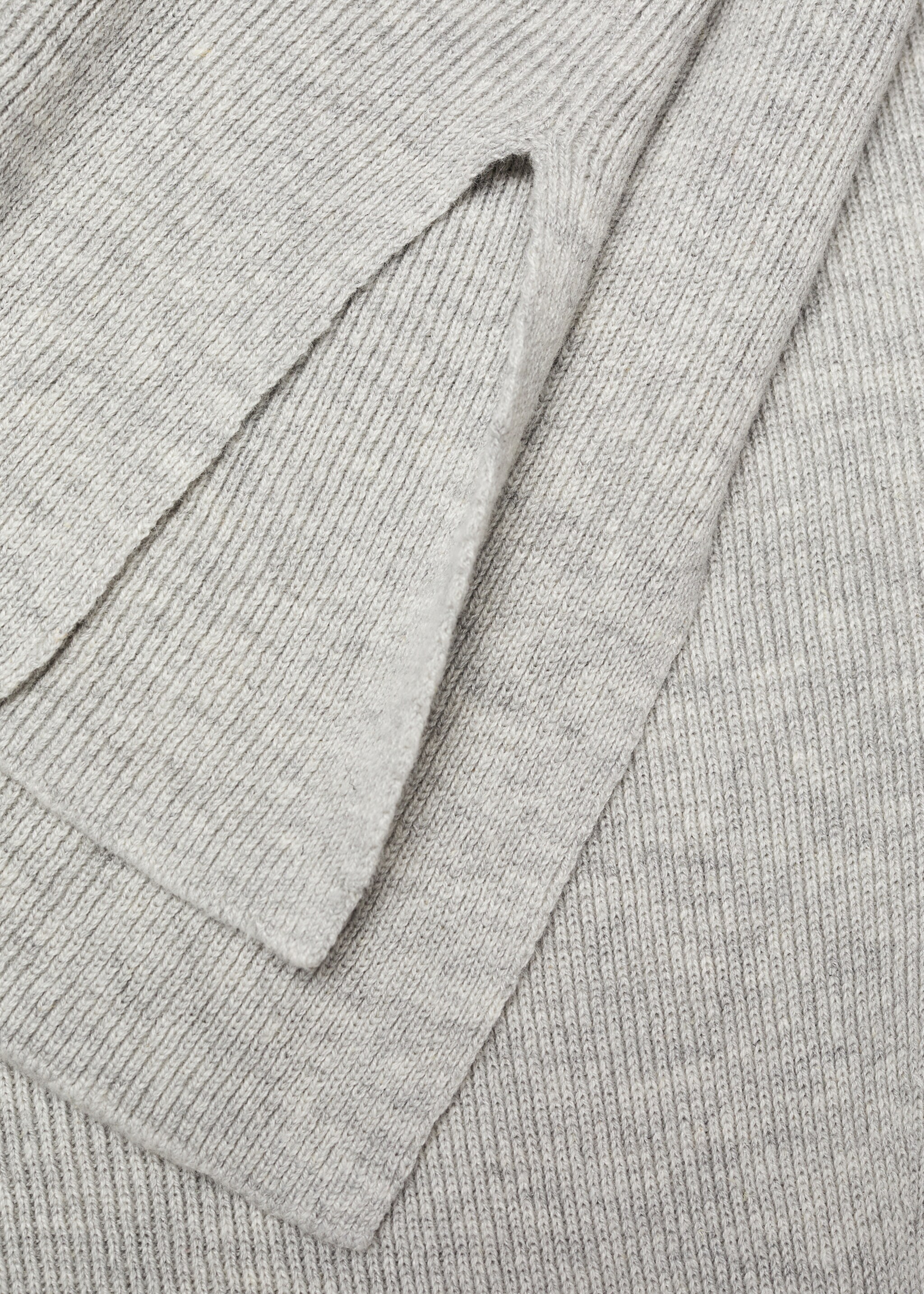 Round-neck knitted top - Details of the article 8, Light Heather Grey. Ref: 67065990-00.