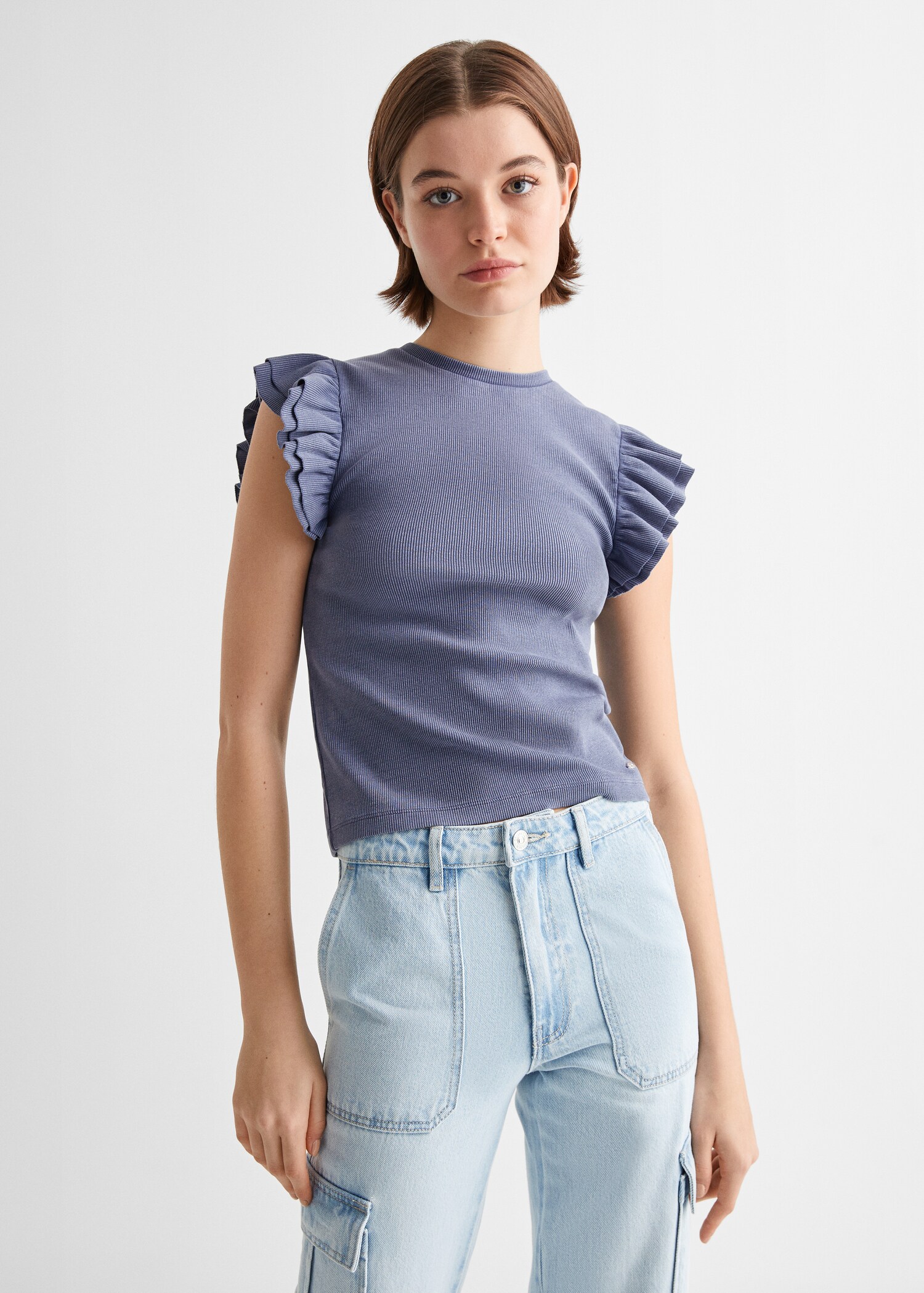 Camiseta volantes manga corta - Plano medio