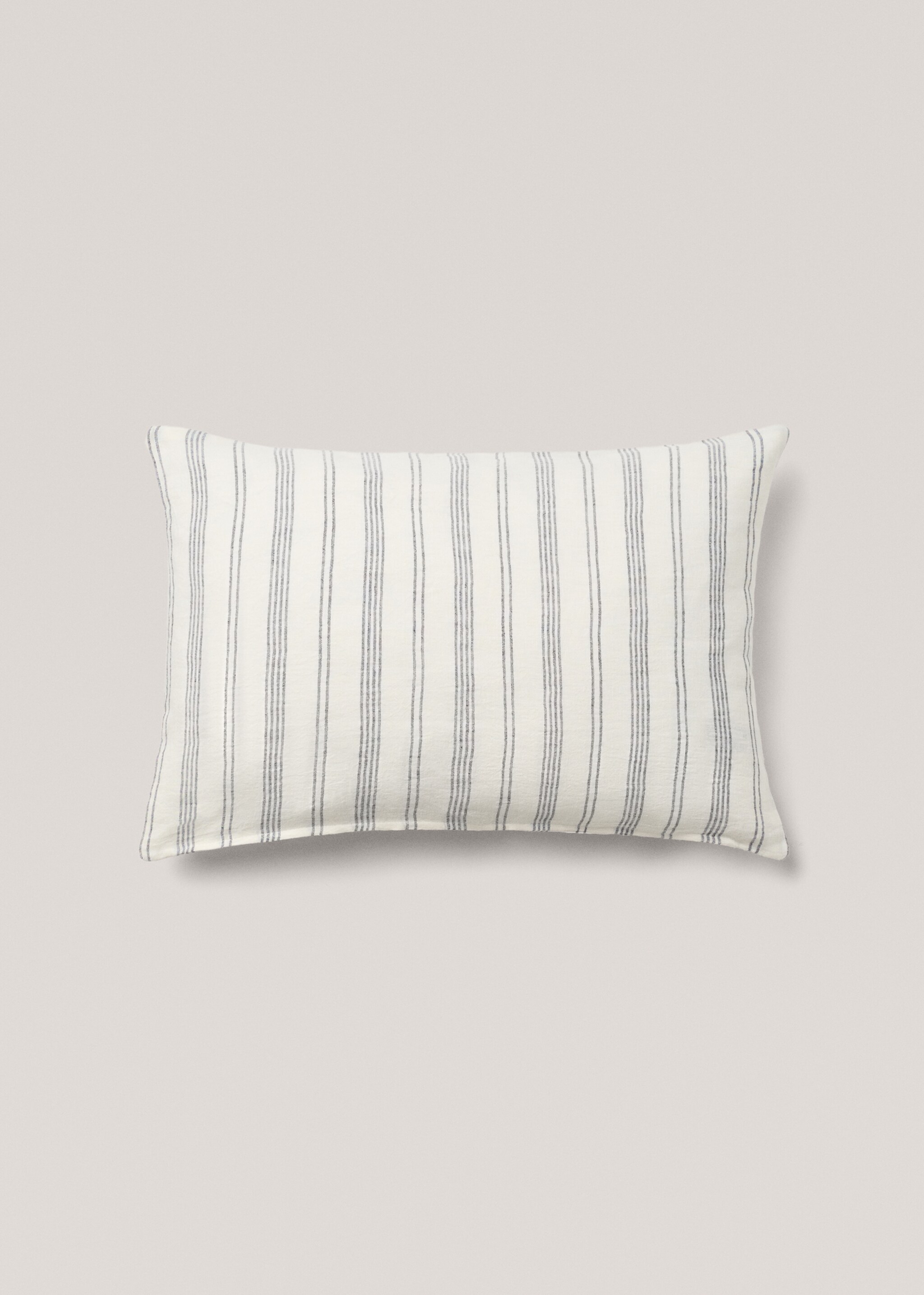 100% linen striped cushion cover 40x60cm - Article without model, Off White. Ref: 67066013-00.