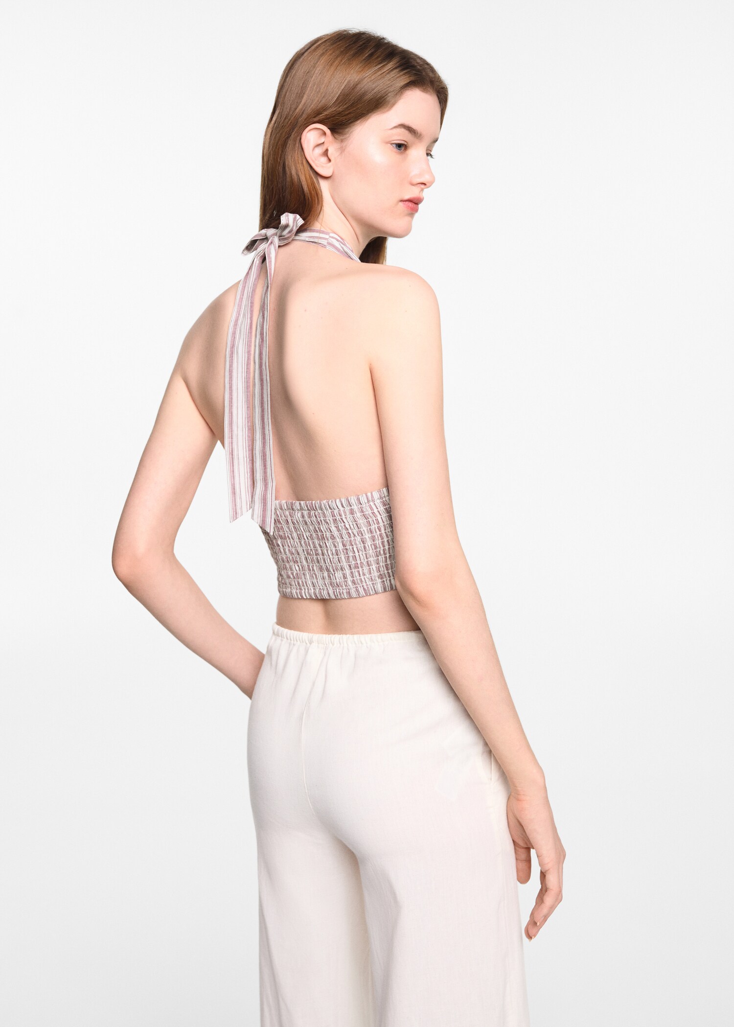 Open-back halter-neck top - Reverse of the article