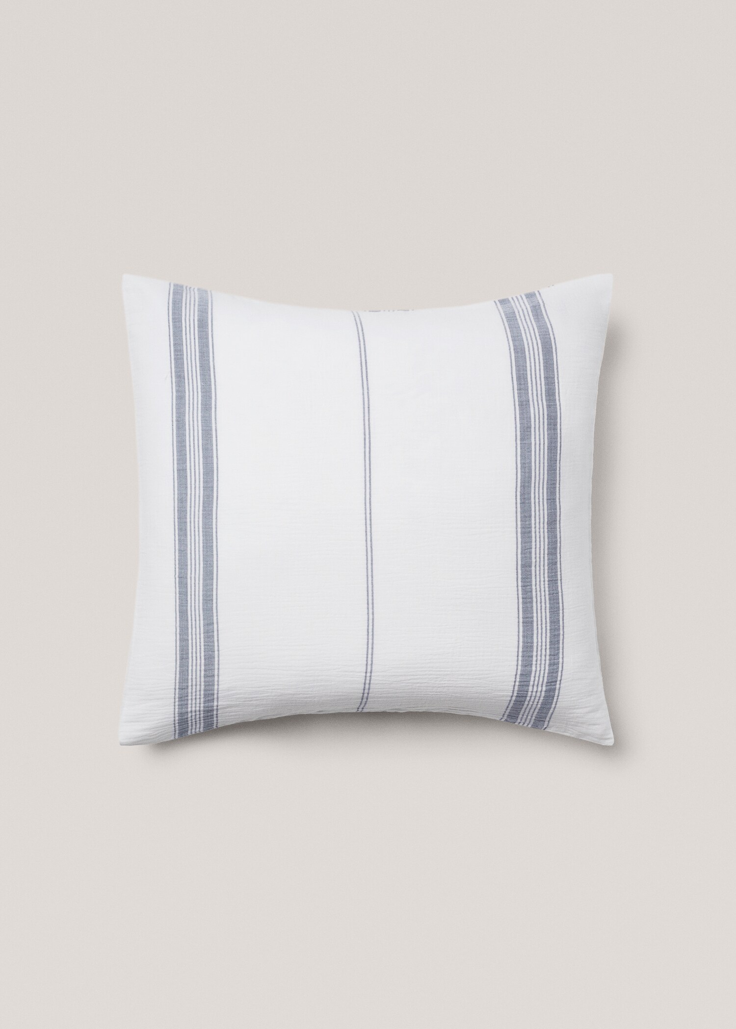 Poszewka na poduszkę z teksturowanej bawełny w paski 60 x 60 cm - Artykuł bez modela/modelki